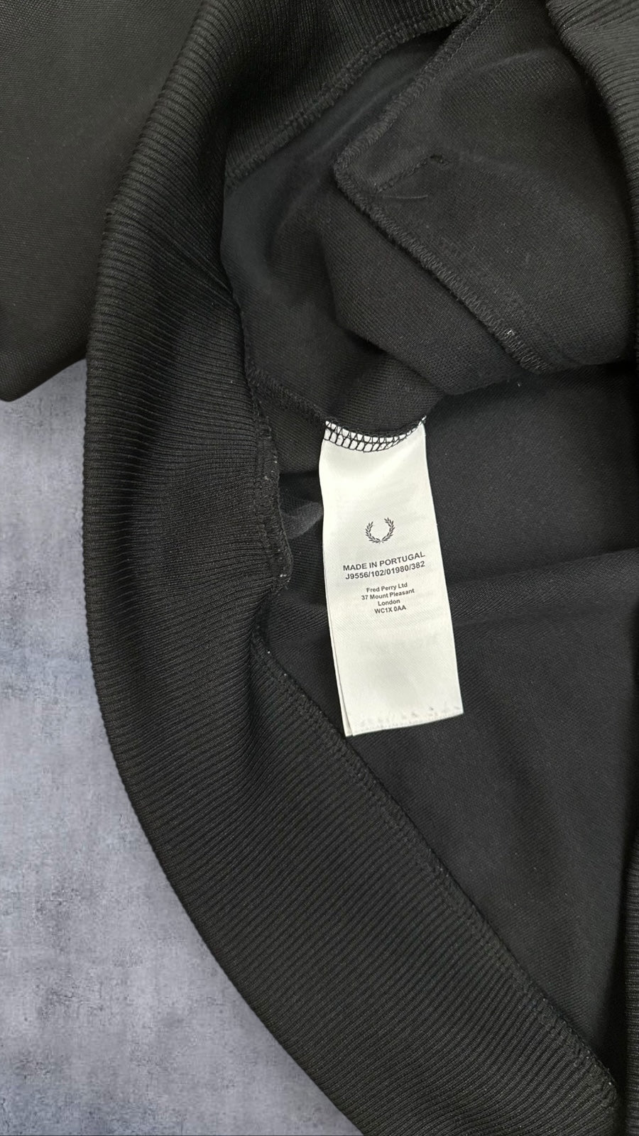 Fred Perry Trainingsjacke Backprint Zip Jacke Schwarz Gold XL