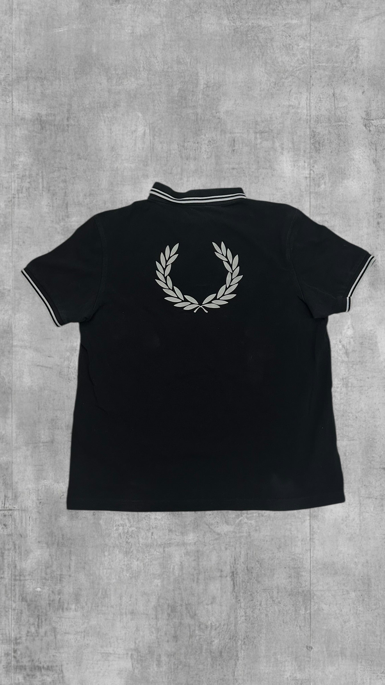 Fred Perry Polo Shirt Schwarz Backprint XL