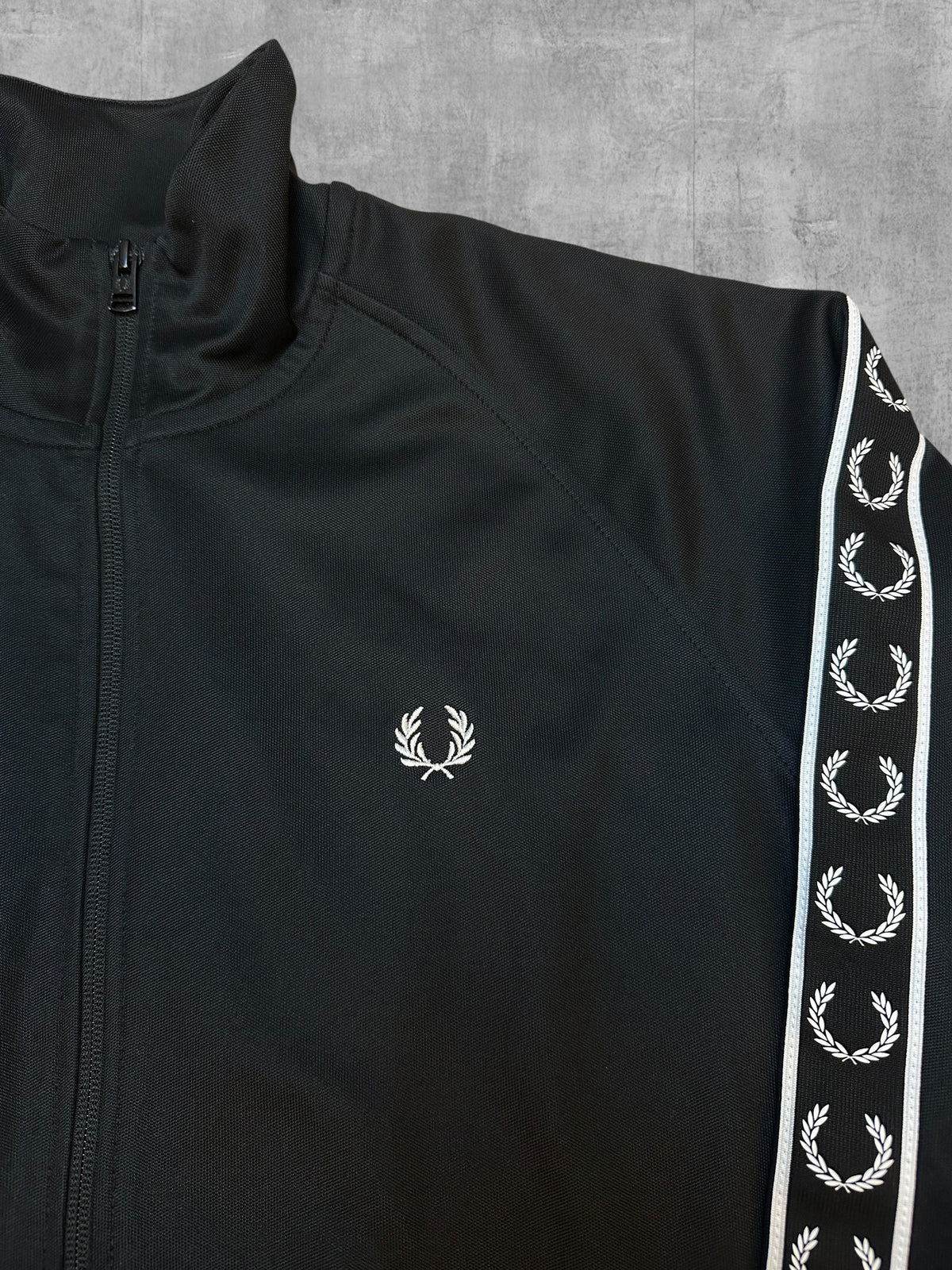 Fred Perry Track Jacket Black White L Like New
