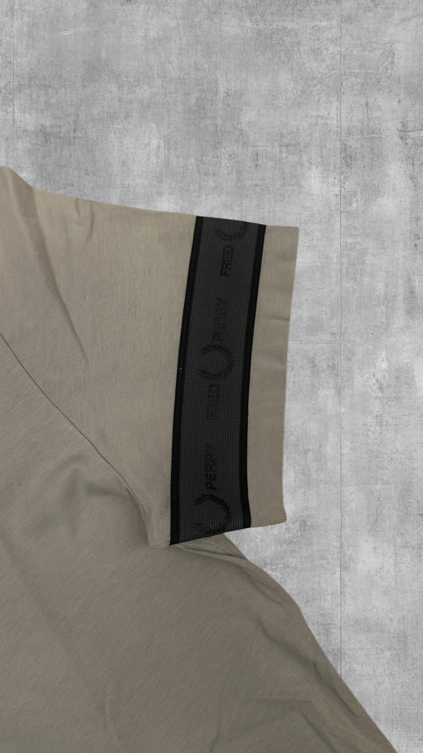 Fred Perry Taped T-shirt Grau S