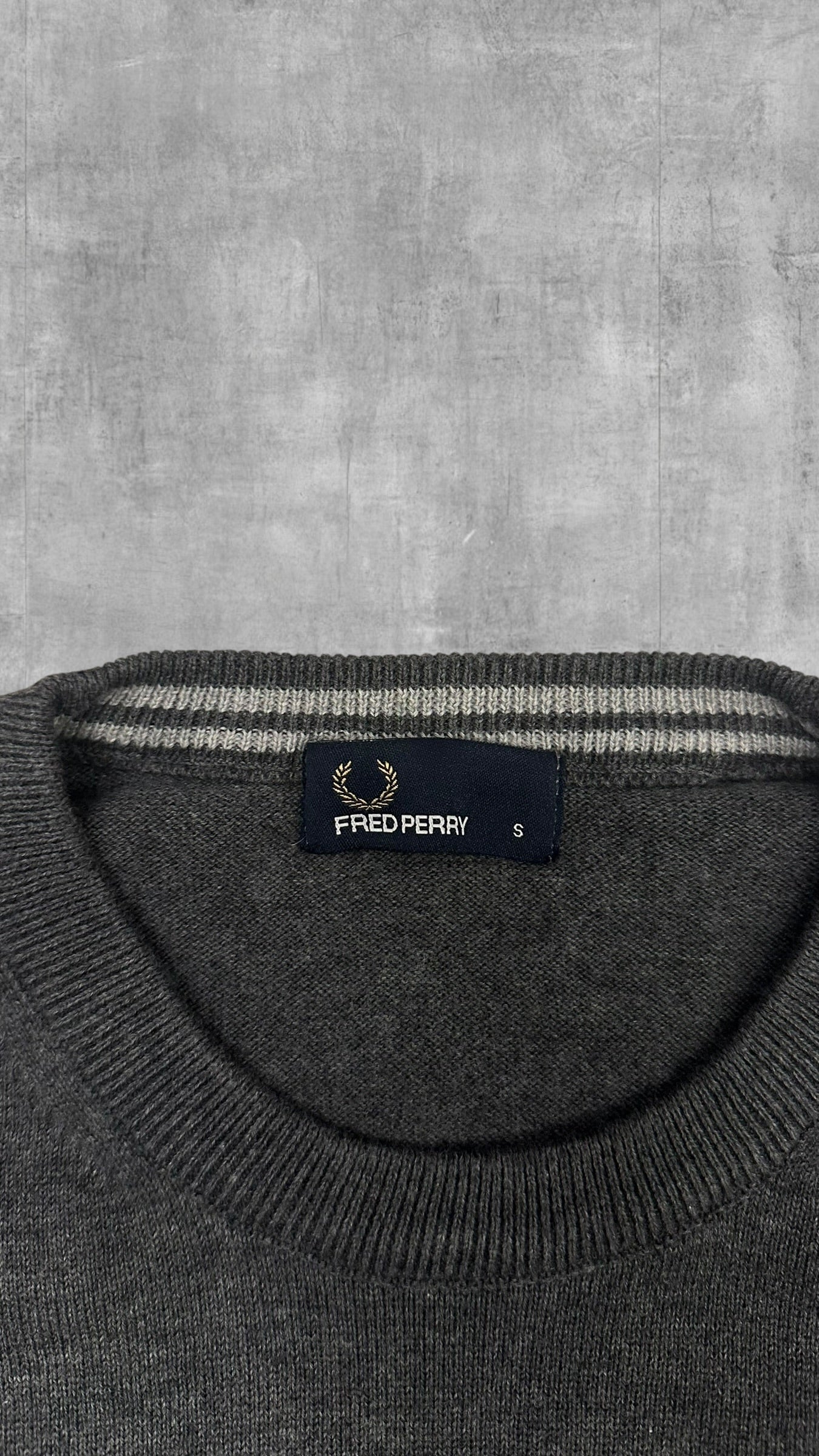 Fred Perry Sweatshirt Grau S