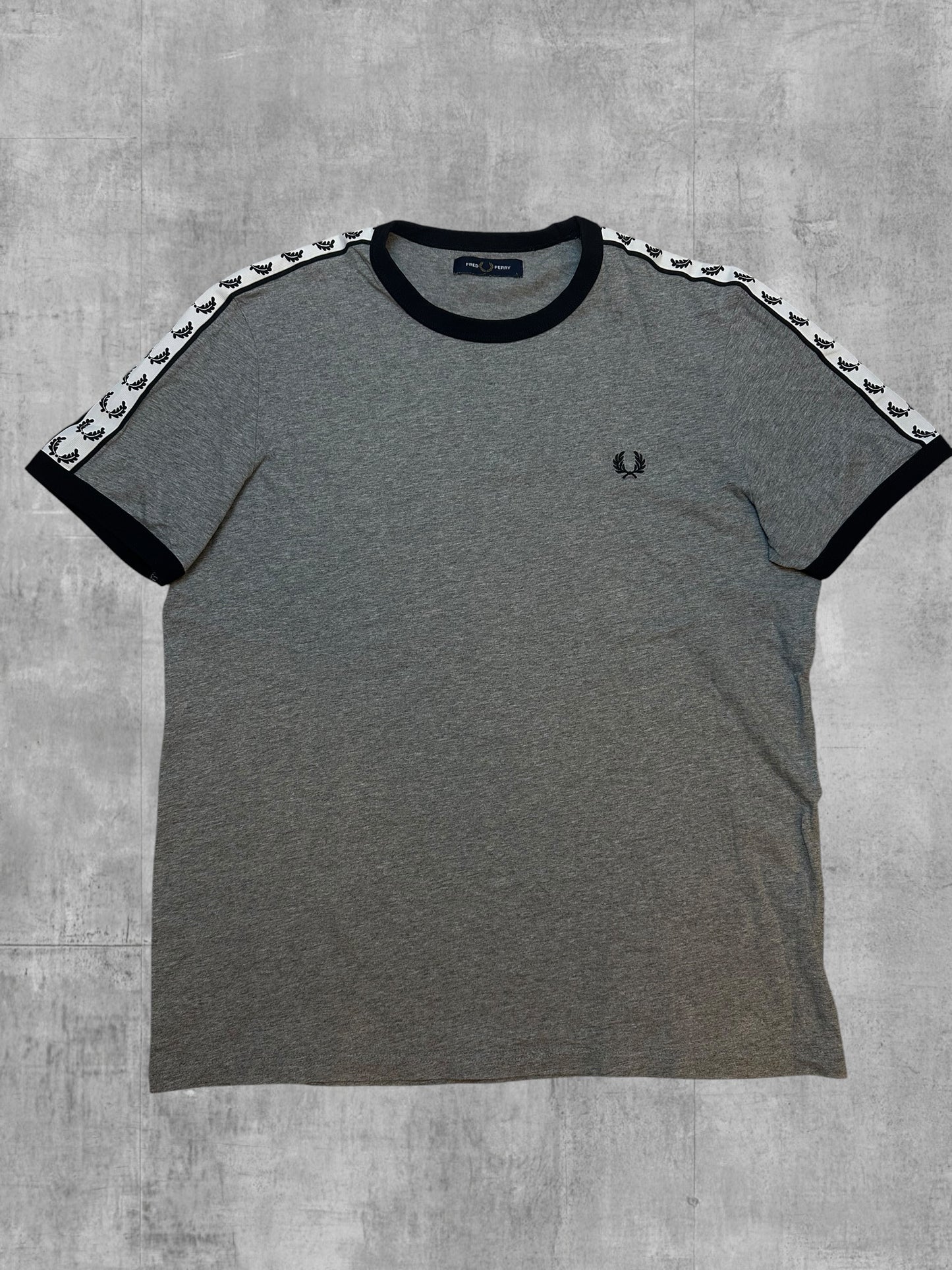 Fred Perry T-shirt taped Grau L