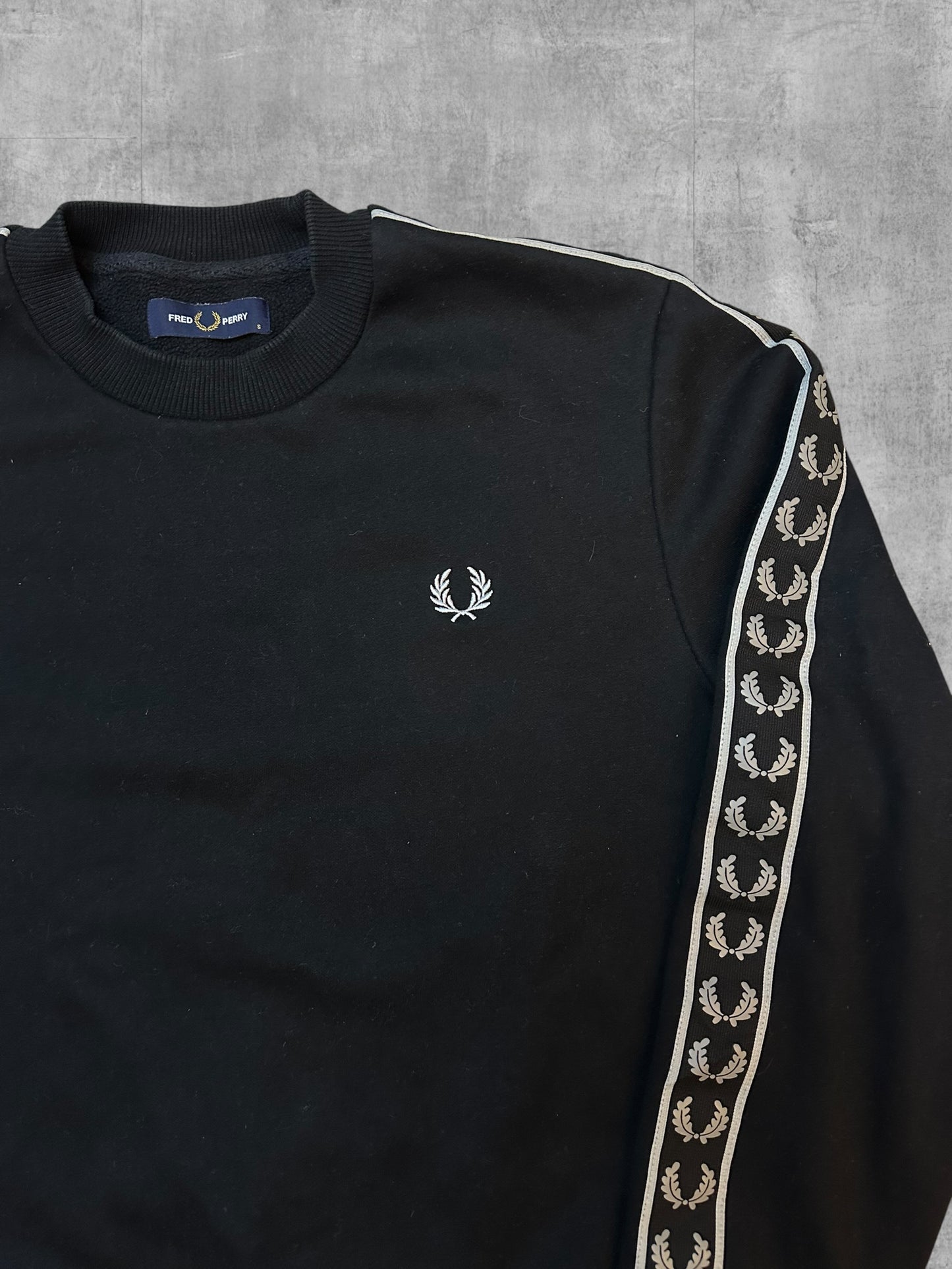 Fred Perry Sweatshirt taped Schwarz S