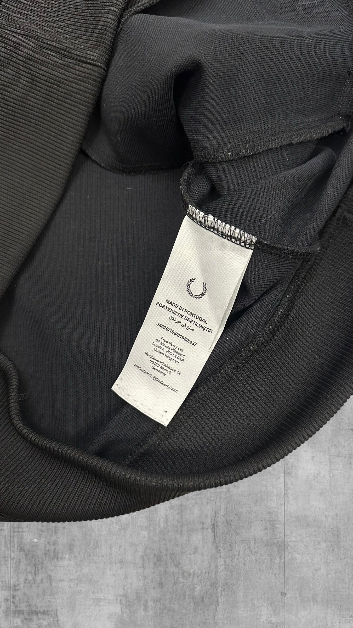 Fred Perry Trainingsjacke Taped Zip Jacke Schwarz Weiß XXL