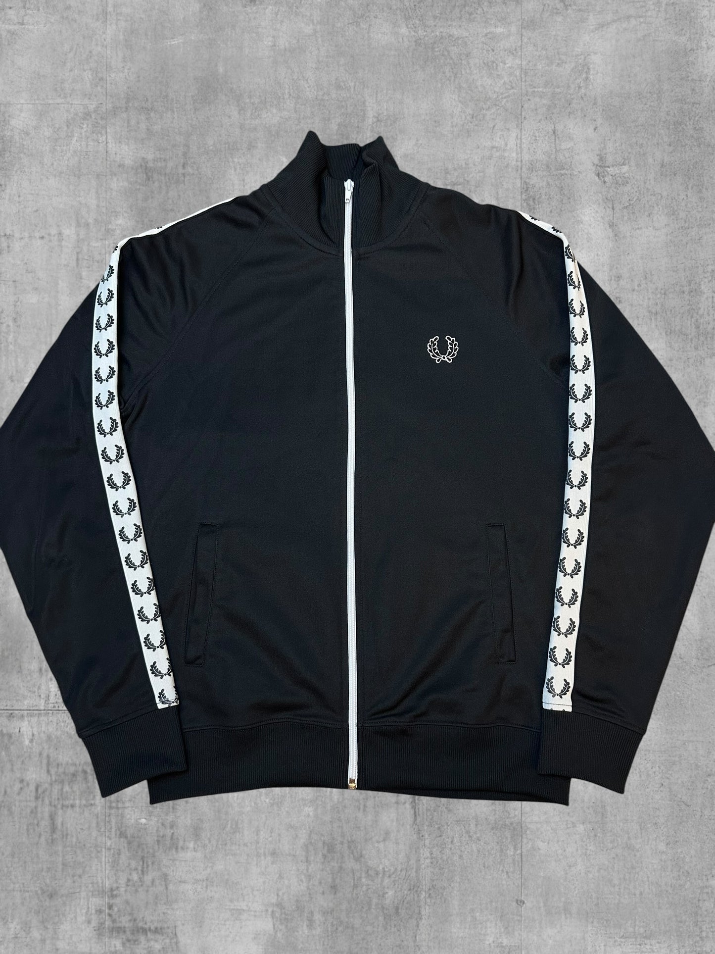 Fred Perry Trainingsjacke Taped Schwarz Weiß M