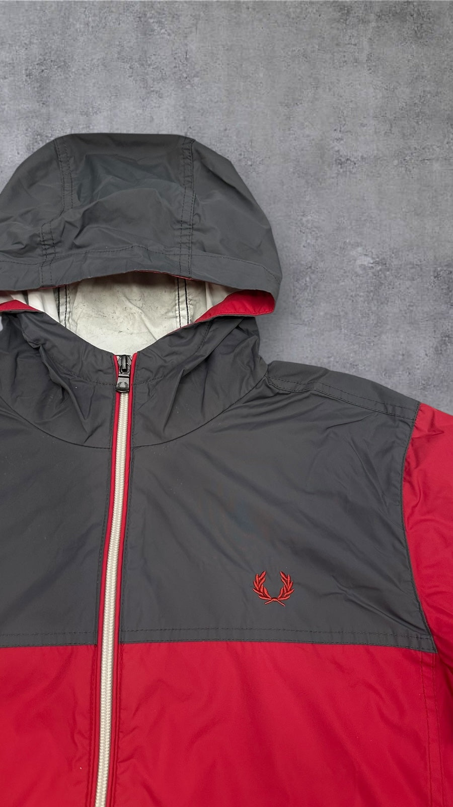 Fred Perry Regenjacke Windbreaker Grau Rot S