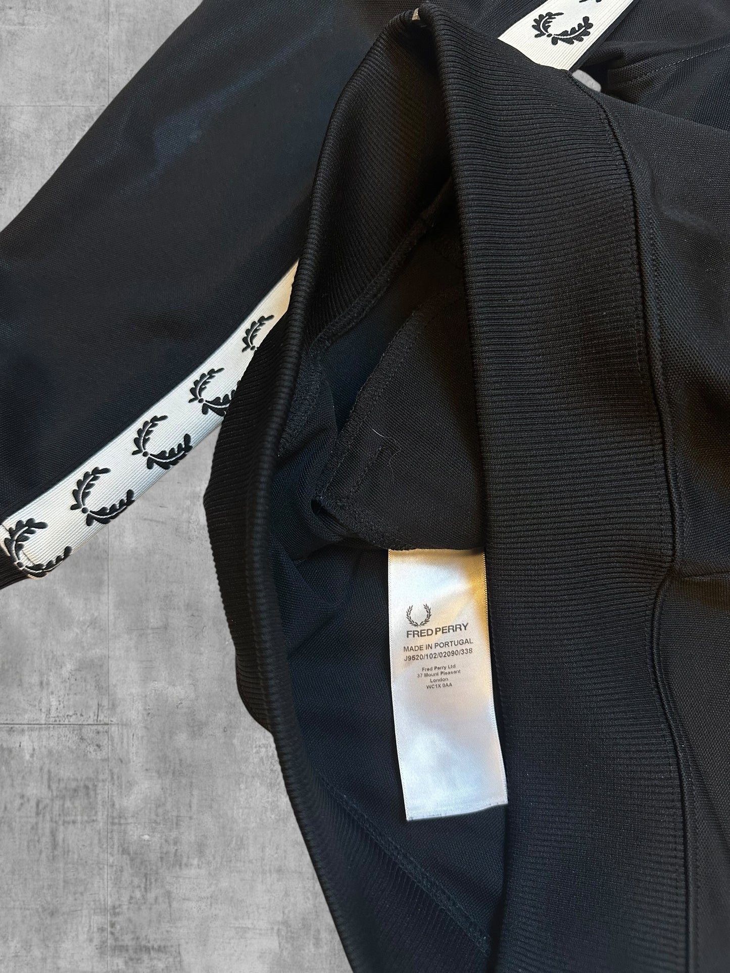 Fred Perry Taped Vintage Zip Hoodie Schwarz Weiß S