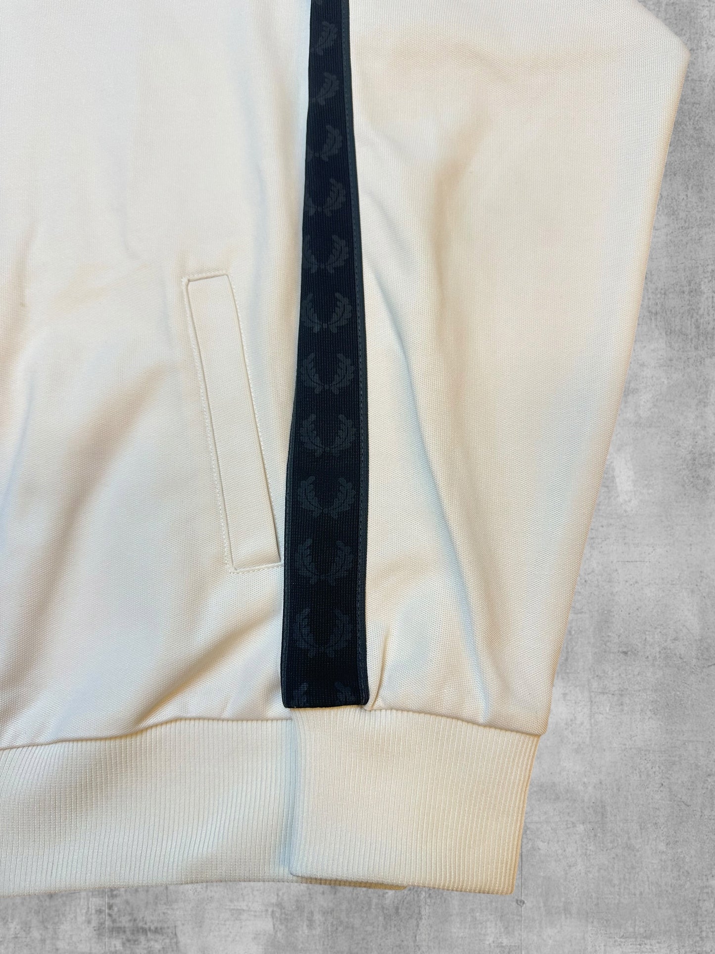Fred Perry Trainingsjacke Taped Weiß Schwarz M