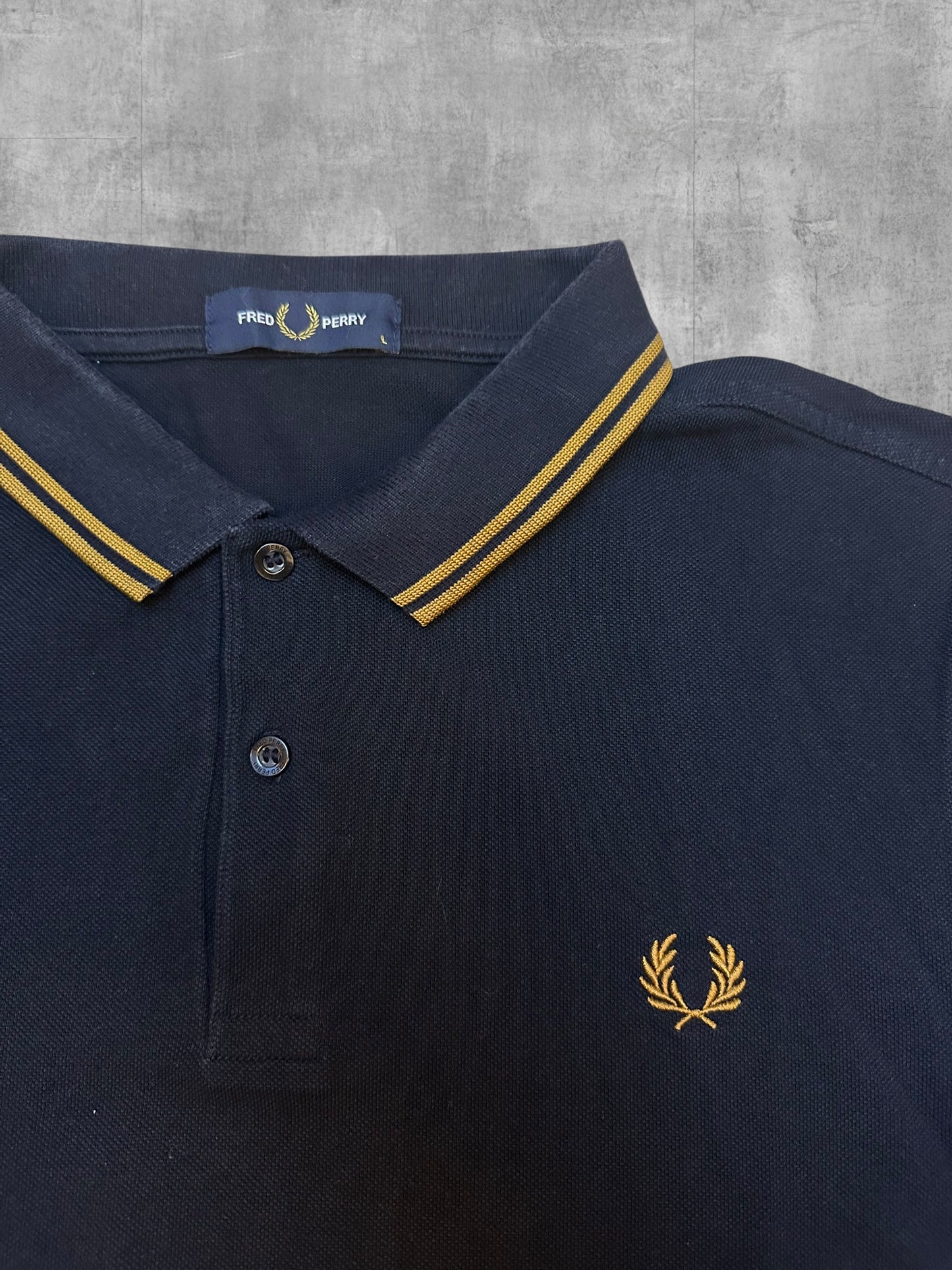 Fred Perry Polo Shirt Schwarz Gold L