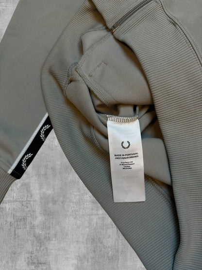 Fred Perry Trainingsjacke Taped Grau Schwarz Weiß M