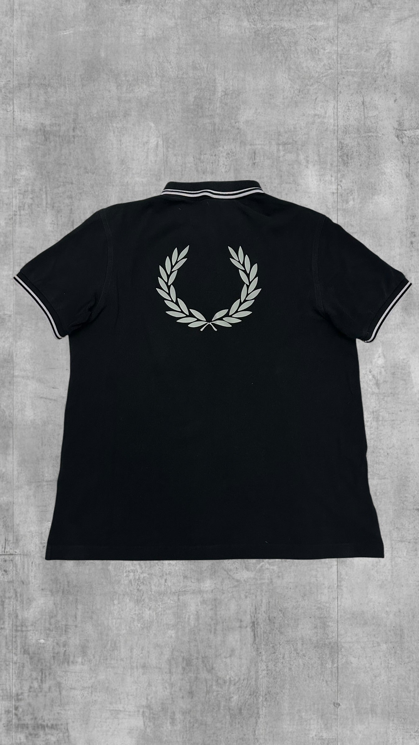 Fred Perry Backprint Polo Shirt Schwarz Weiß L