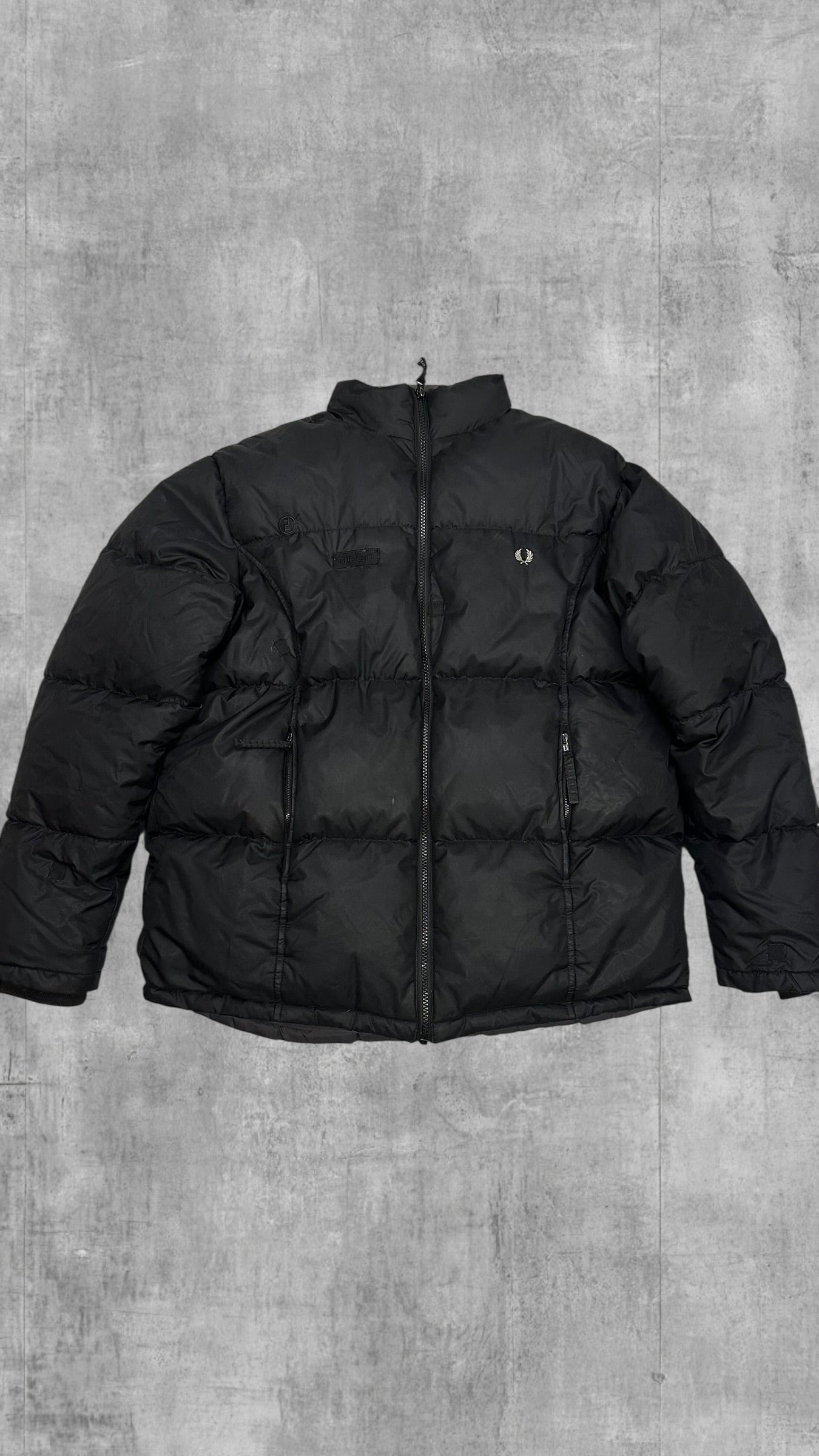 Fred Perry Winterjacke Daunenjacke Pufferjacke Schwarz Frauengröße XL Herren M