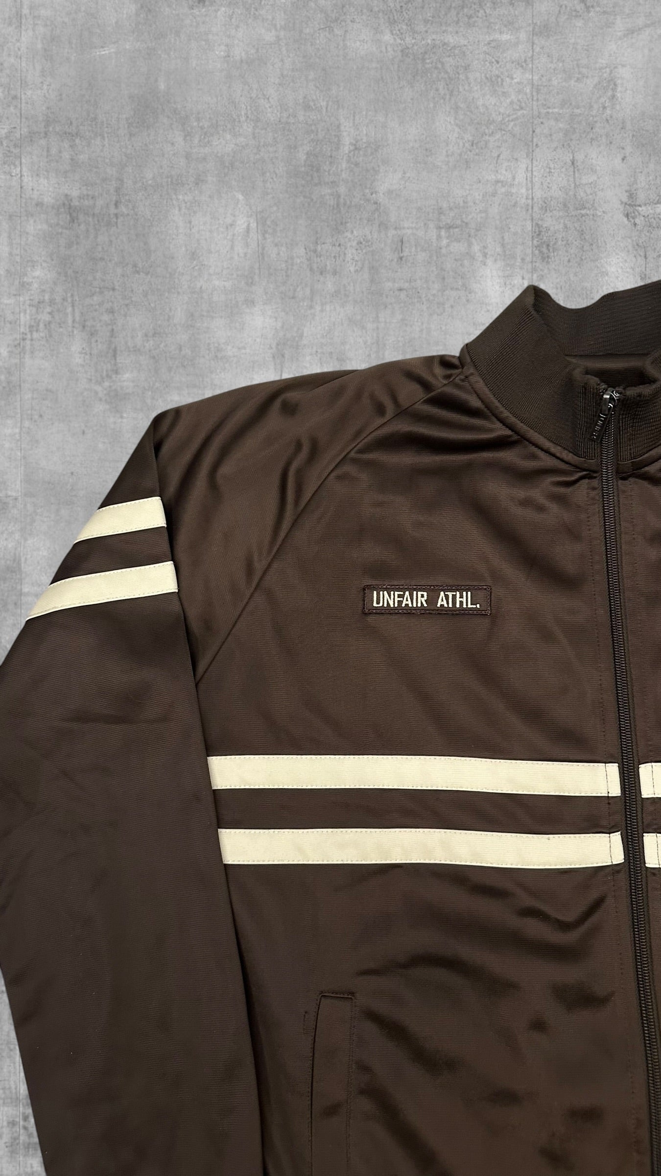 Unfair Athletics Trainingsjacke Braun Creme Weiß S