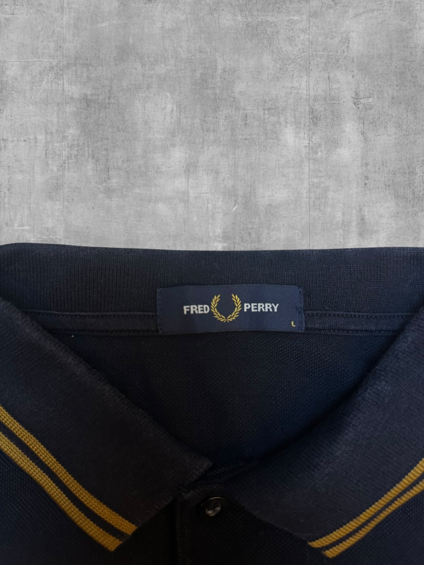 Fred Perry Polo Shirt Schwarz Gold L