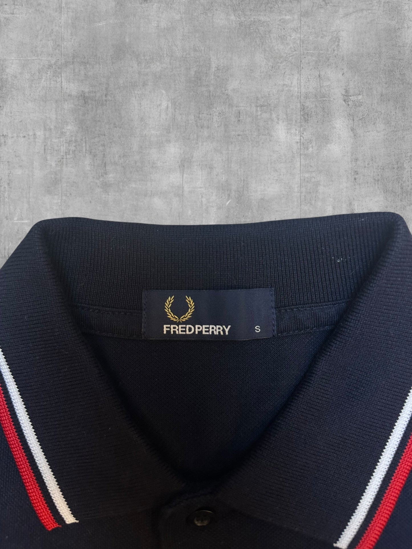 Fred Perry Polo Shirt Schwarz Rot Weiß S