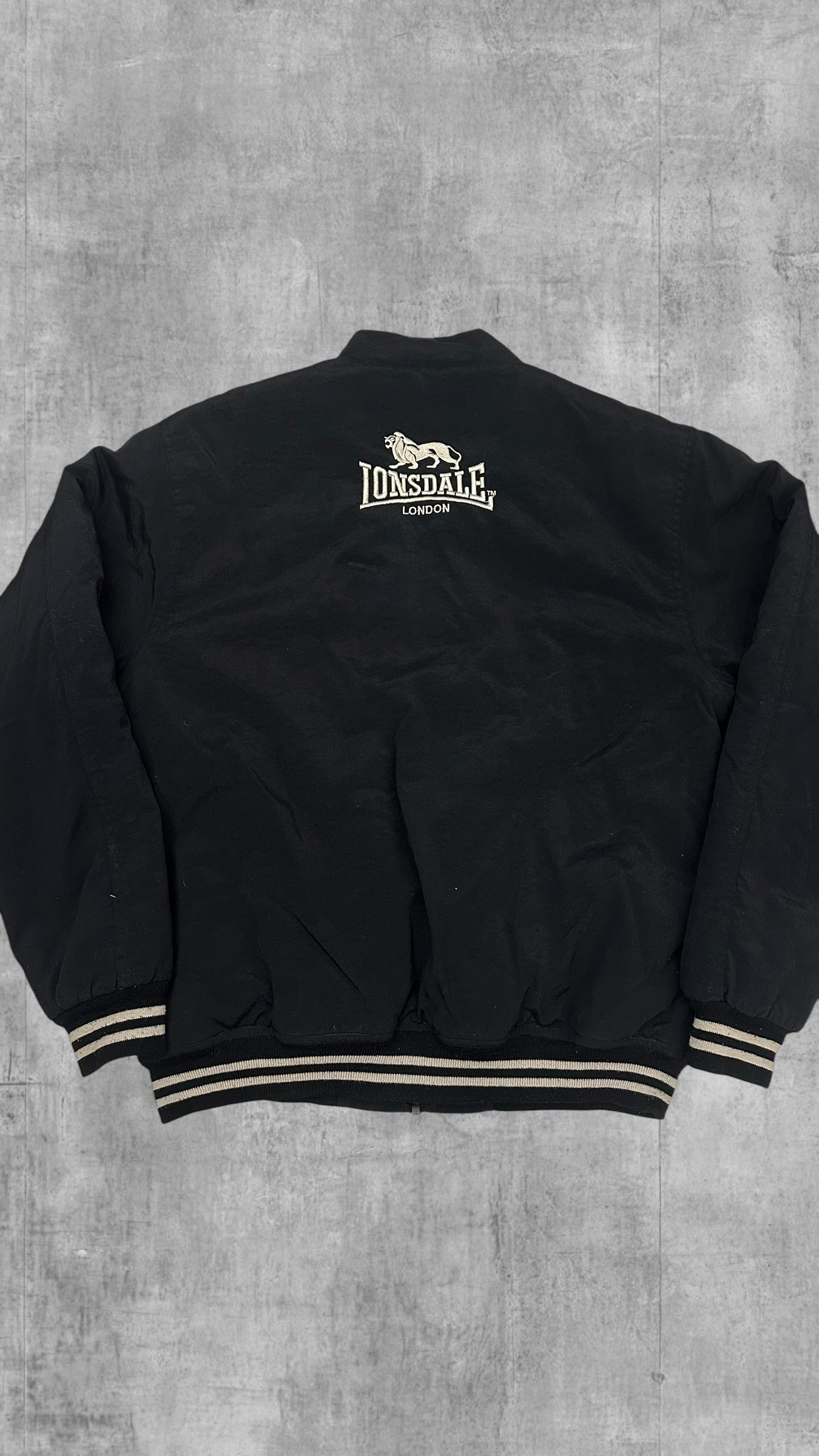 Lonsdale London Bomberjacke Regenjacke Schwarz Backprint M