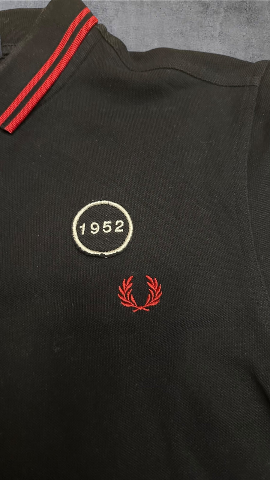 Fred Perry Polo Shirt Schwarz Rot M