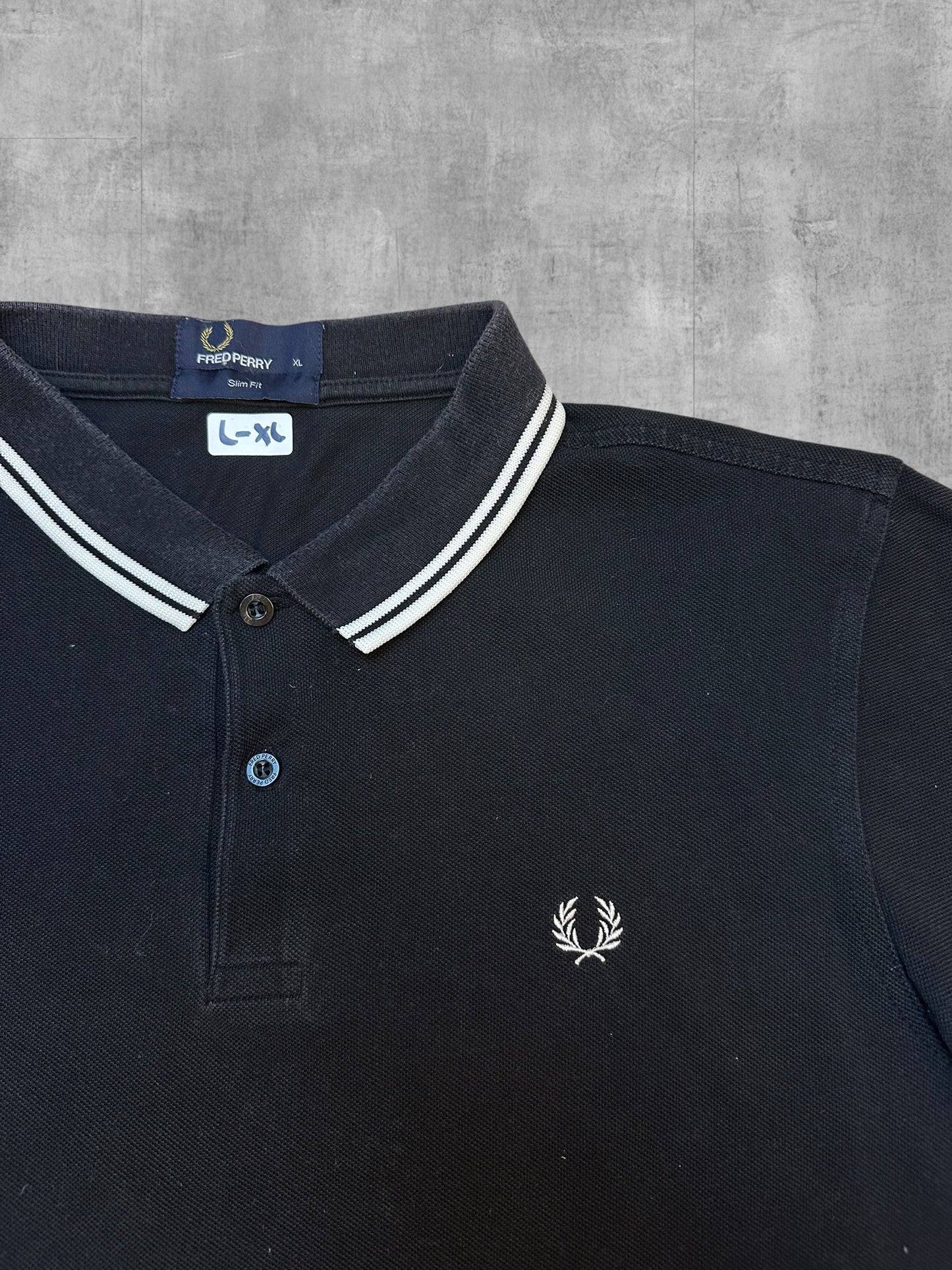Fred Perry Polo Shirt Schwarz L - XL Slim Fit
