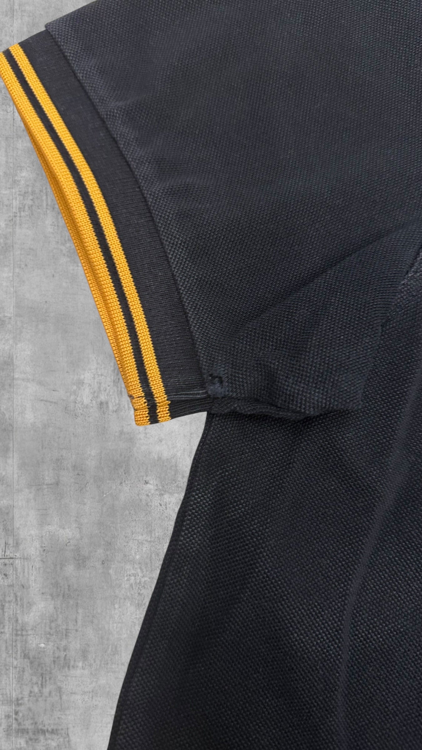 Fred Perry Polo Shirt Schwarz Gold L