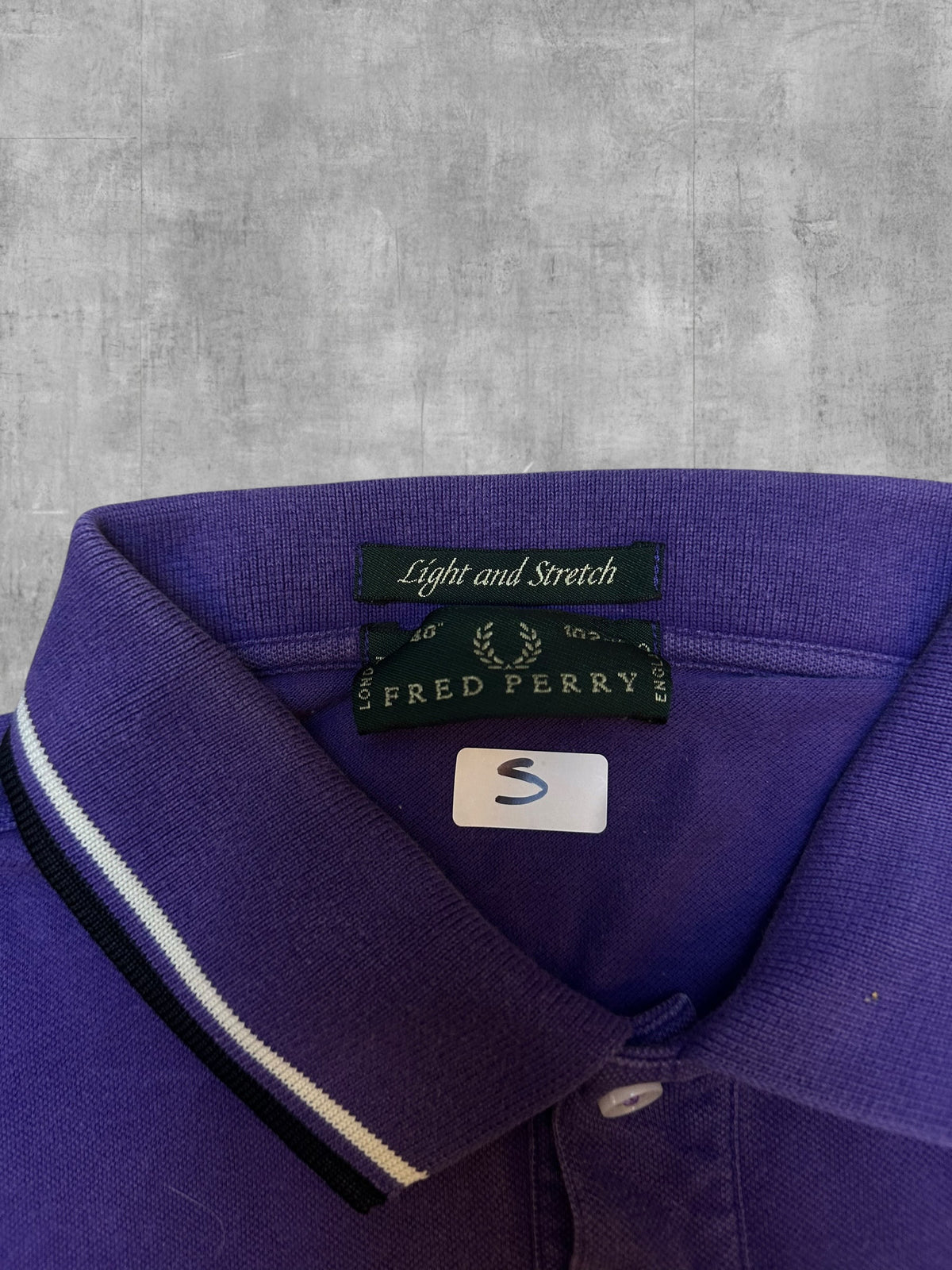 Fred Perry Polo Shirt Lila Weiß Schwarz S