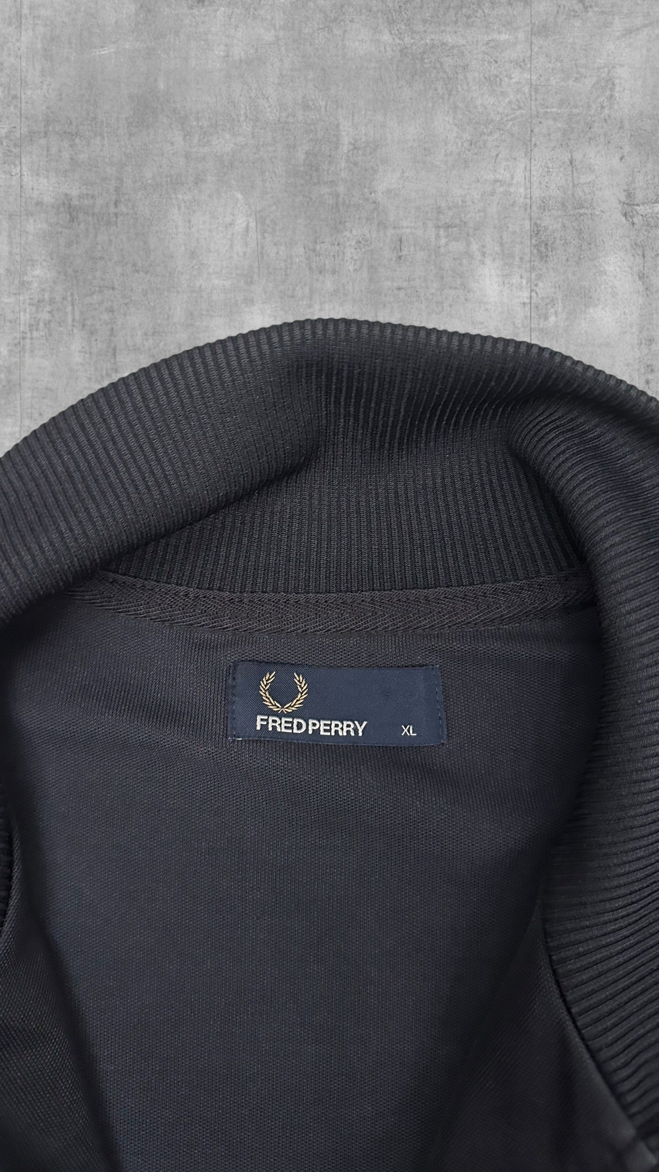 Fred Perry Trainingsjacke Zip Jacke Schwarz XL