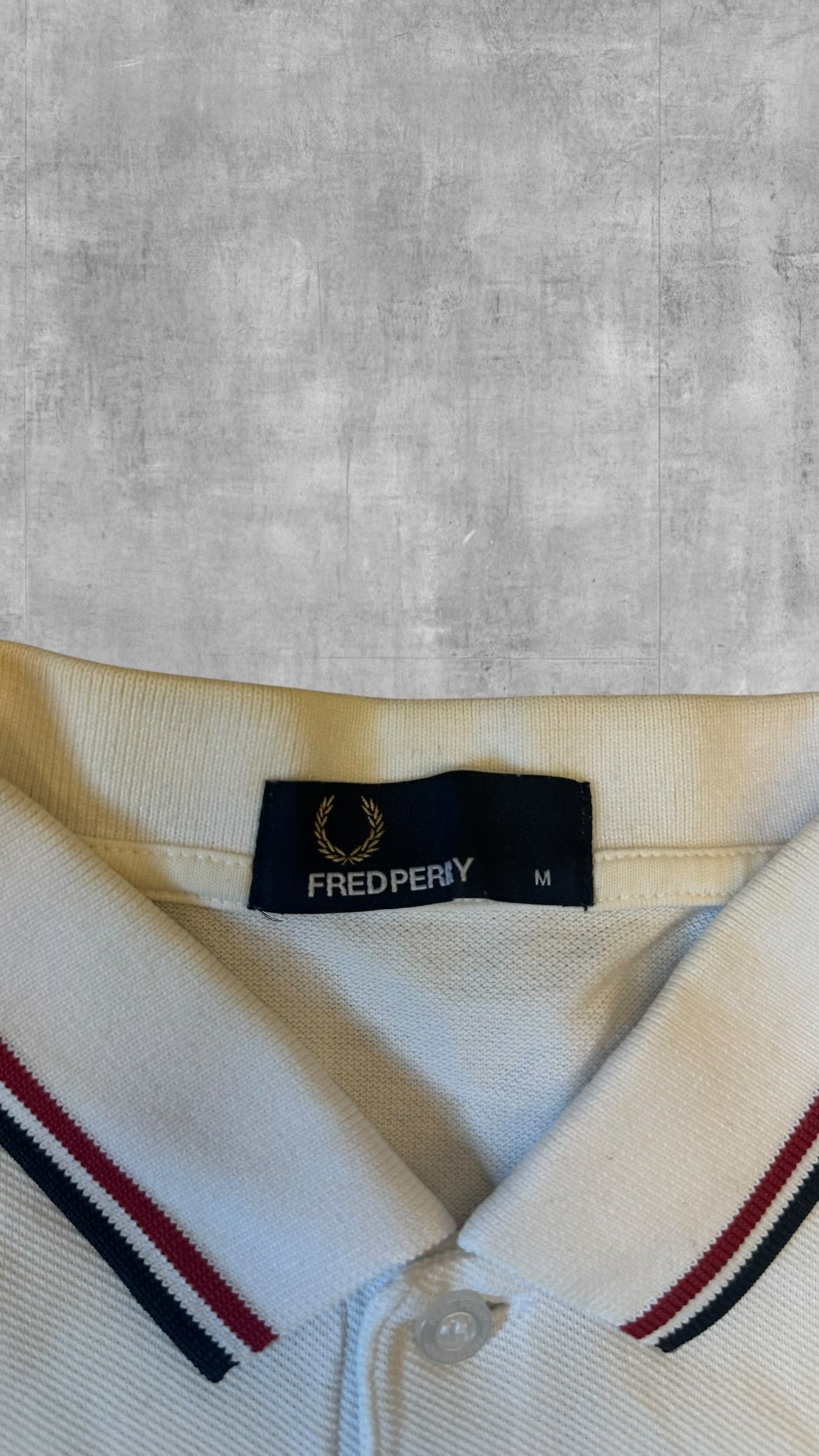 Fred Perry Polo Shirt Weiß Schwarz Rot M