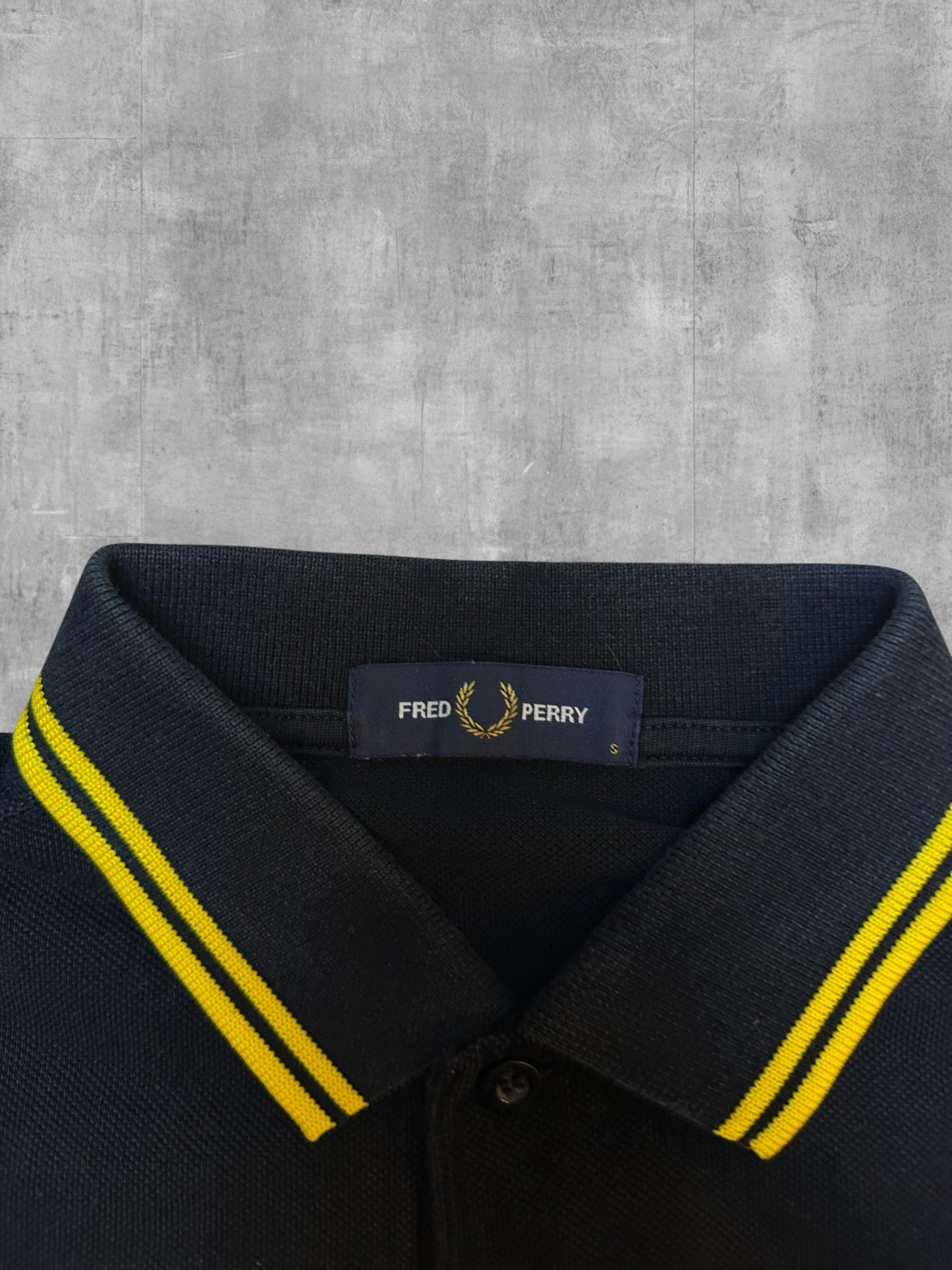 Fred Perry Polo Shirt Schwarz Gelb S