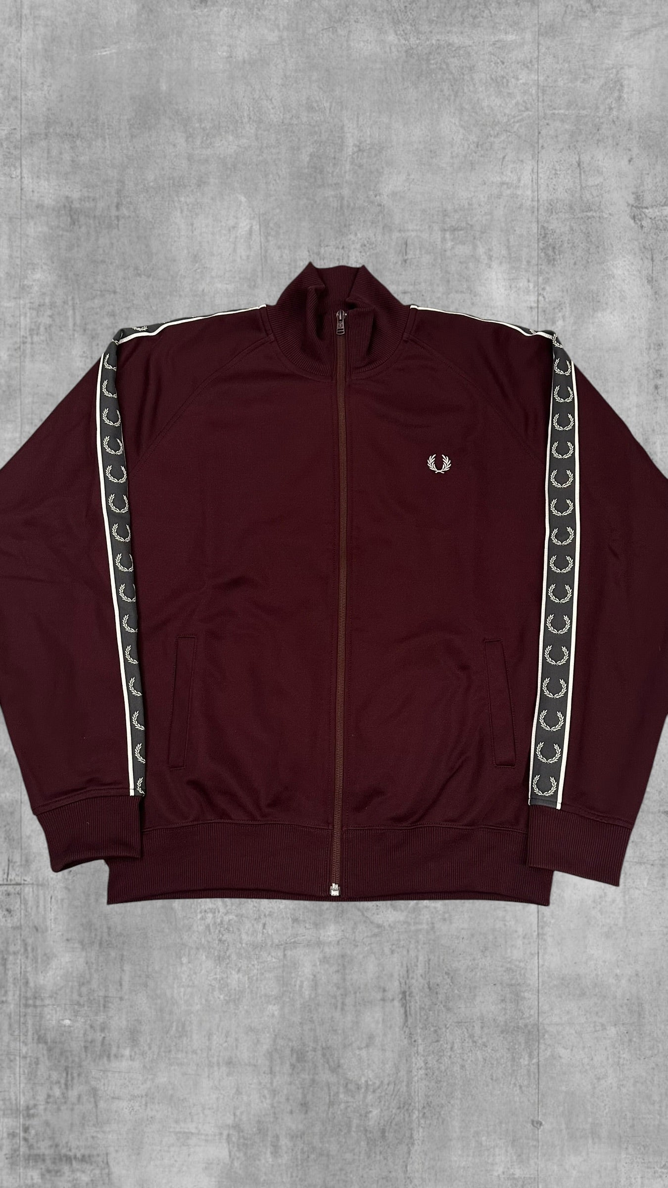 Fred Perry Trainingsjacke Taped Weinrot L