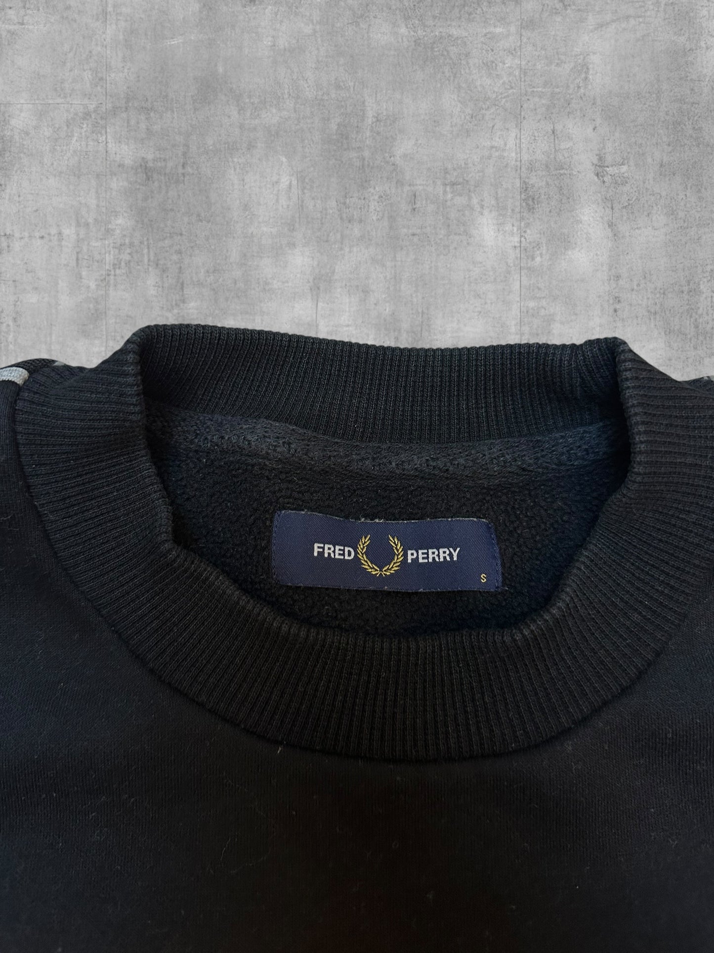 Fred Perry Sweatshirt taped Schwarz S