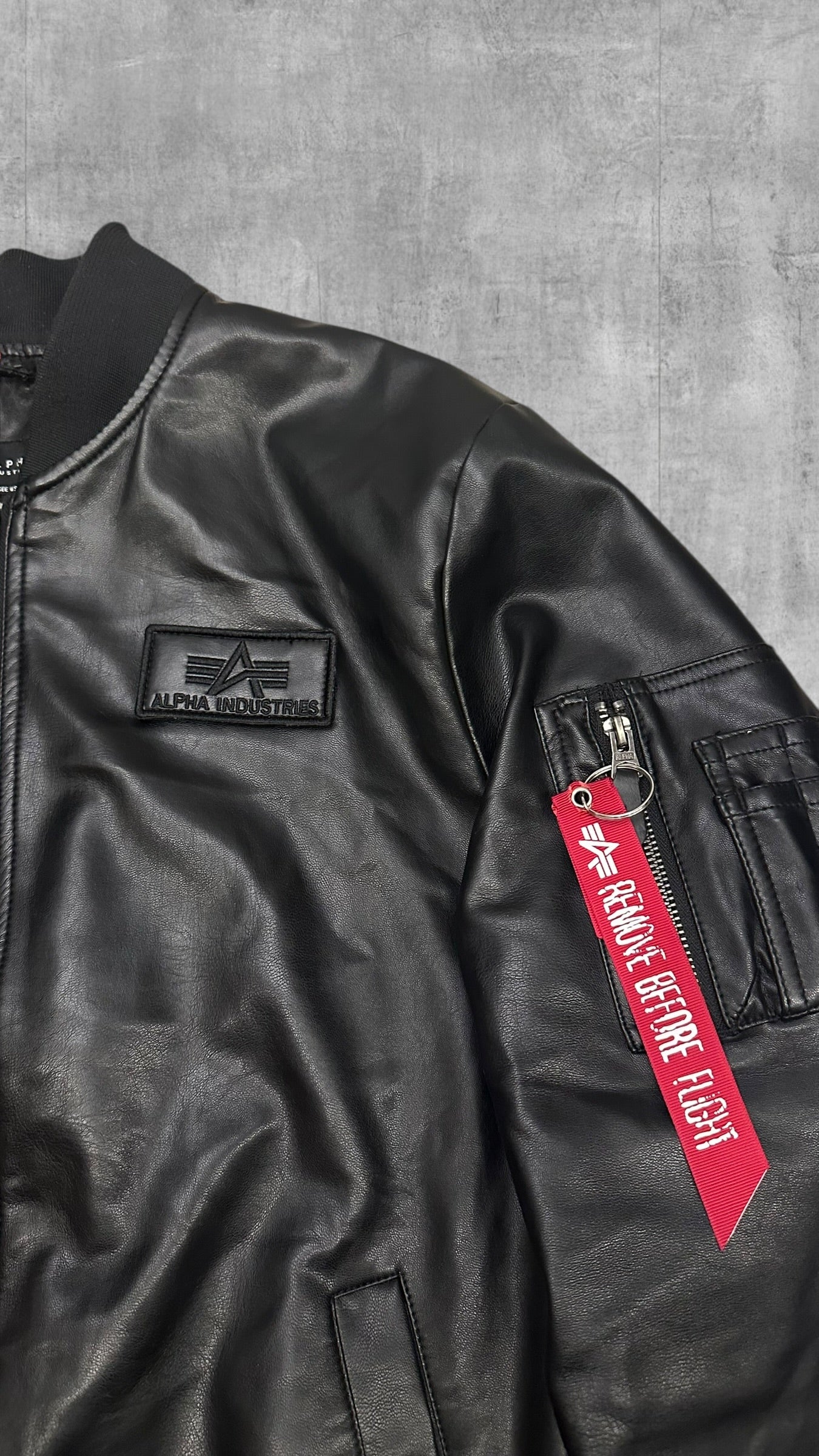 Alpha Industries Leder Bomberjacke Schwarz L