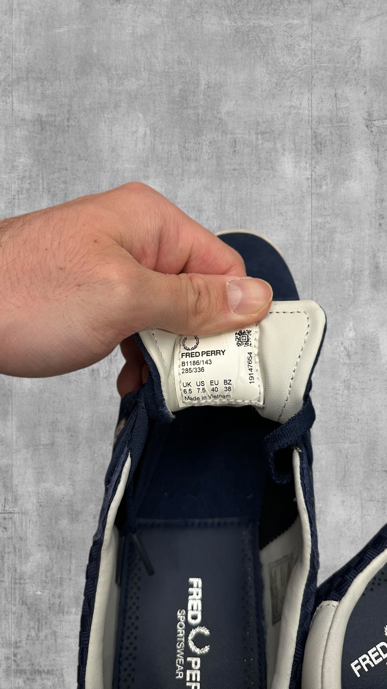 Fred Perry Sneaker EU 40 US 7,5 Navy Blau Weiß