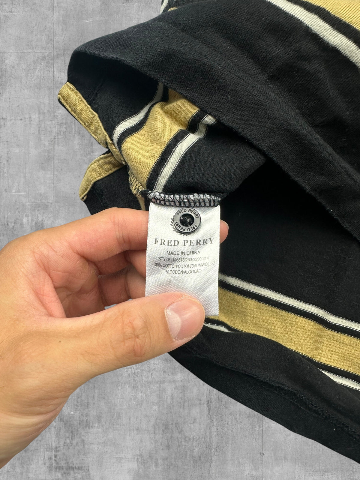 Fred Perry Polo Shirt Schwarz Gold gestreift M