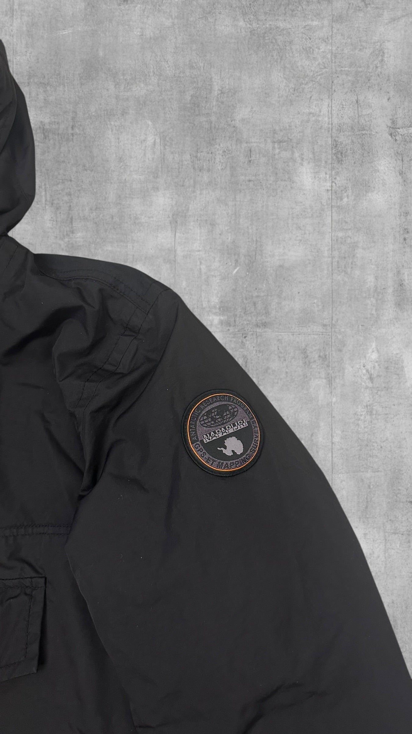 Napapijri Windbreaker gefüttert Regenjacke Schwarz L
