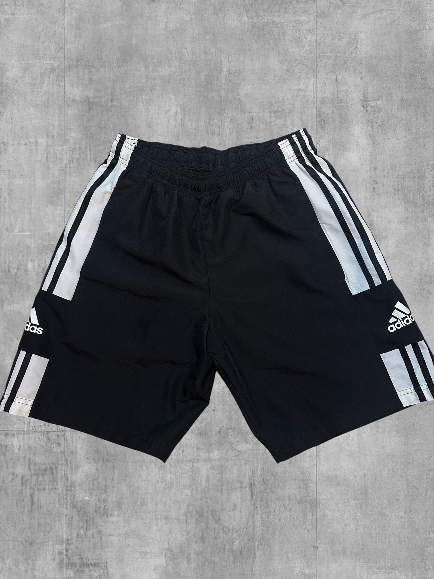 Adidas Shorts Kurze Hose Schwarz Weiß S