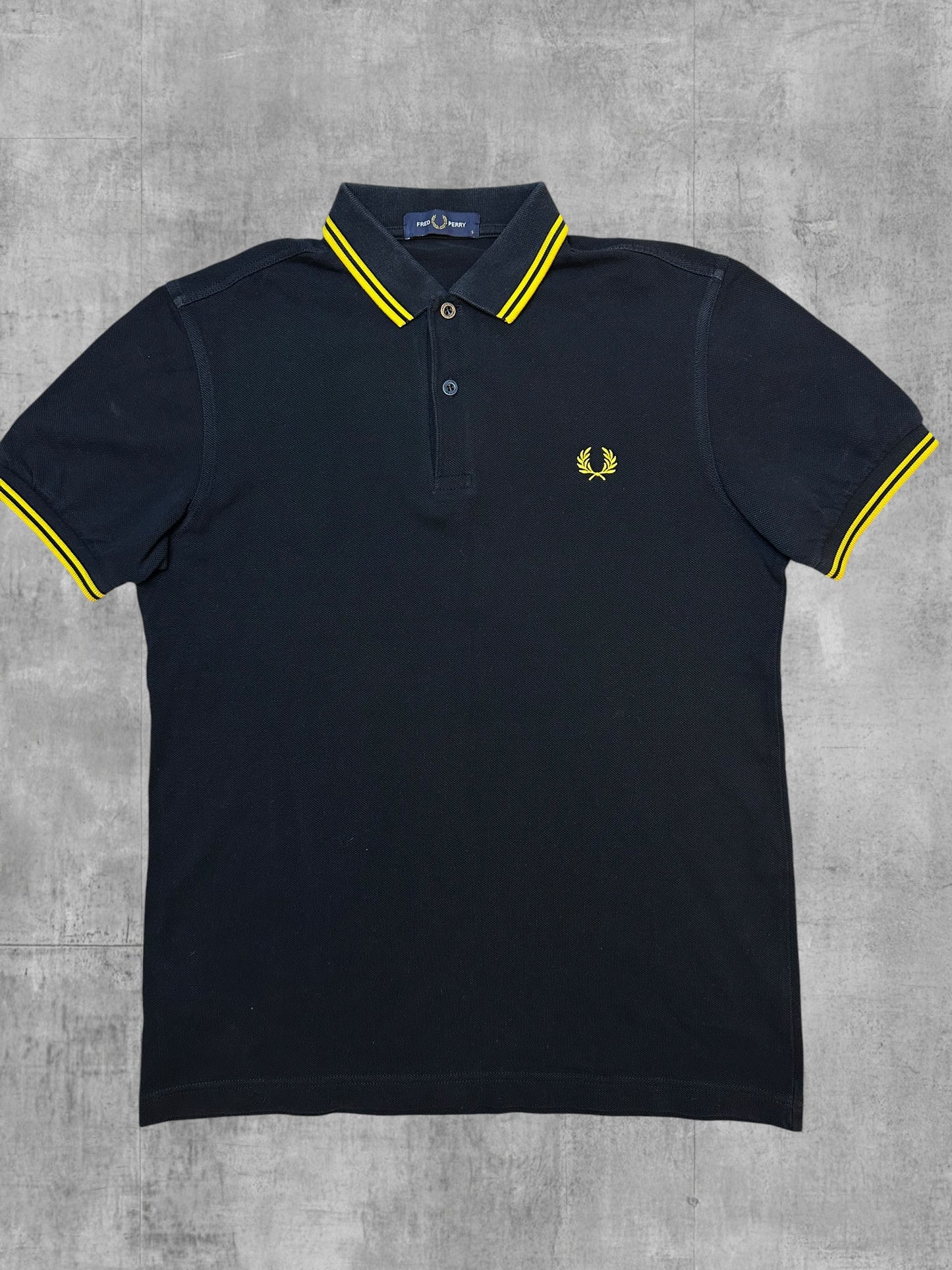 Fred Perry Polo Shirt Schwarz Gelb S