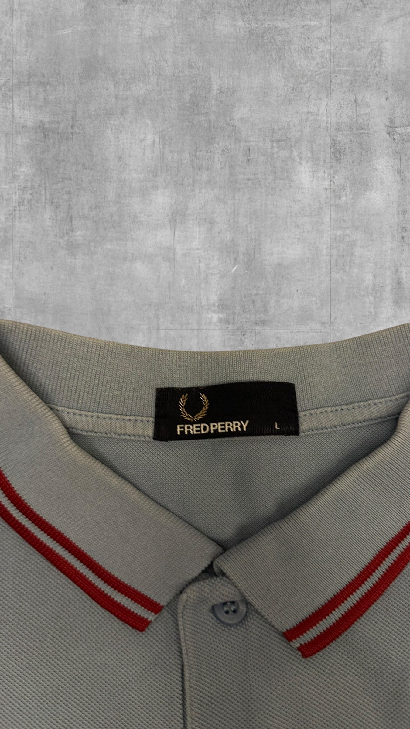 Fred Perry Polo Shirt Hellblau Weinrot L