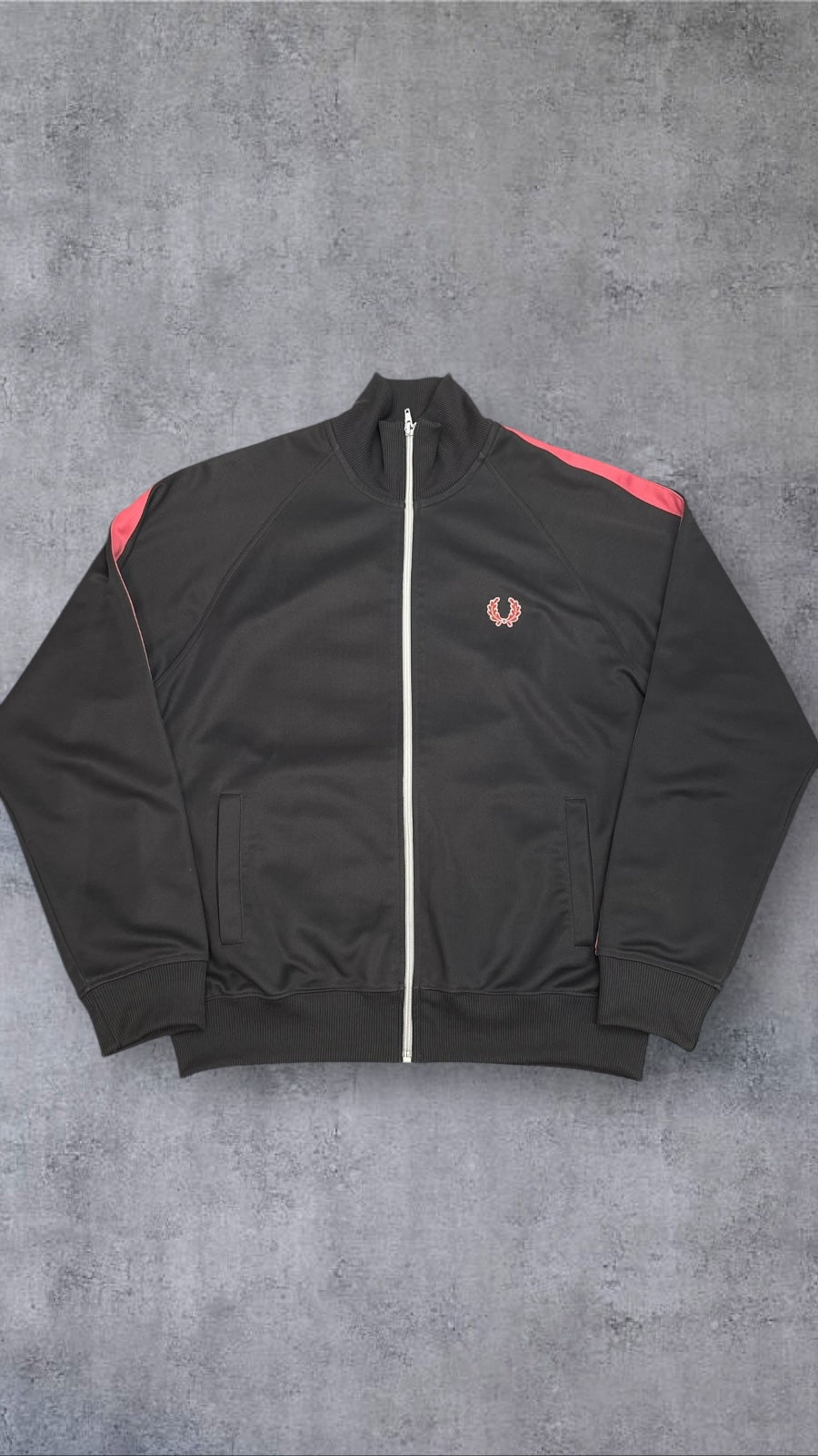 Fred Perry Trainingsjacke Taped Zip Jacke Grau M