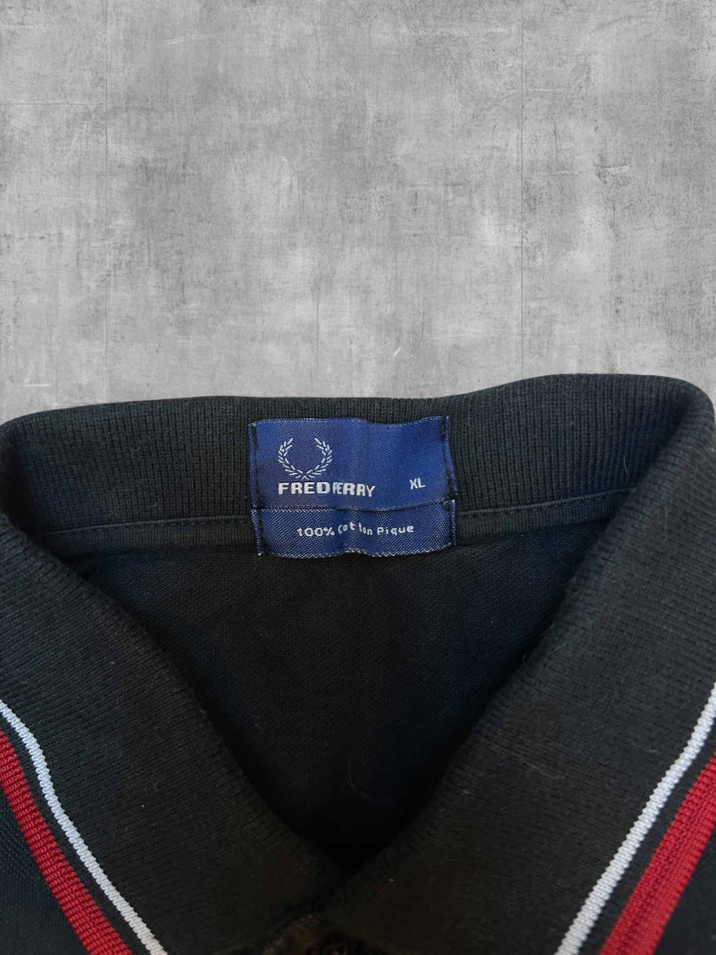 Fred Perry Polo Shirt Schwarz Rot XL