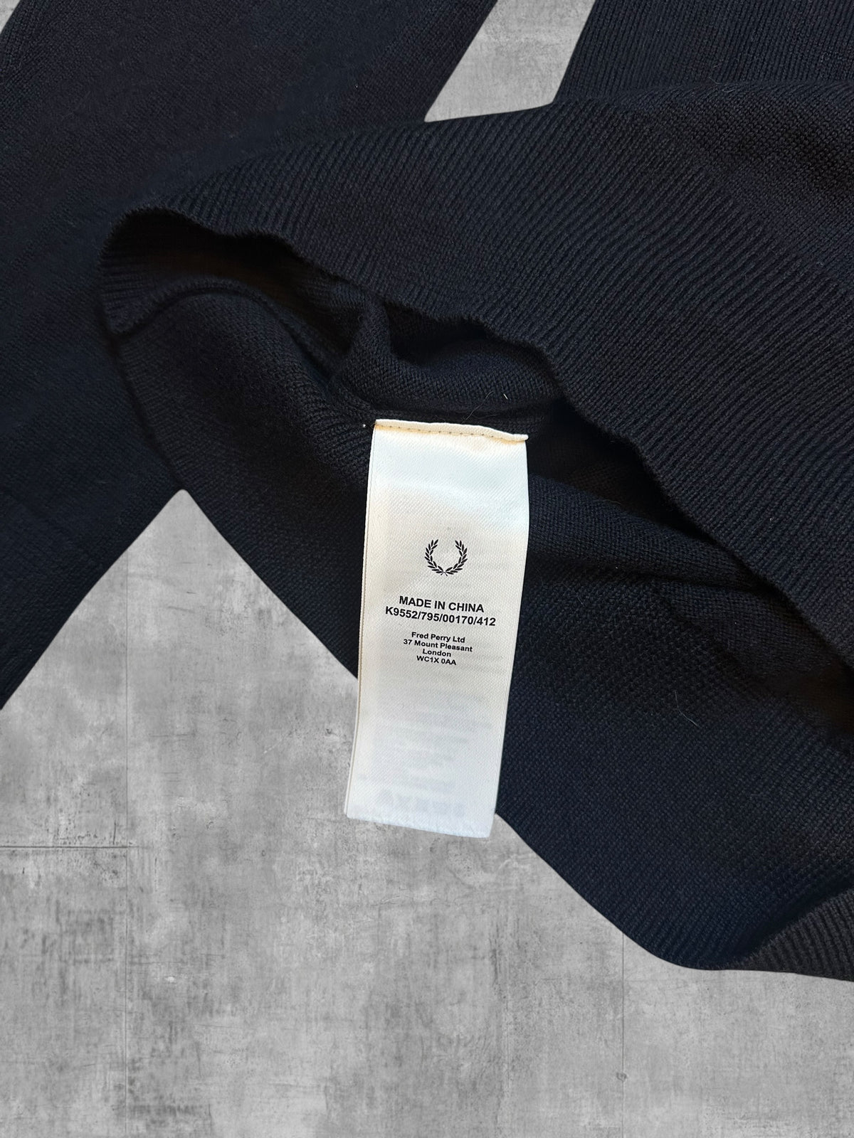 Fred Perry Rollkragenpullover Schwarz Gold S
