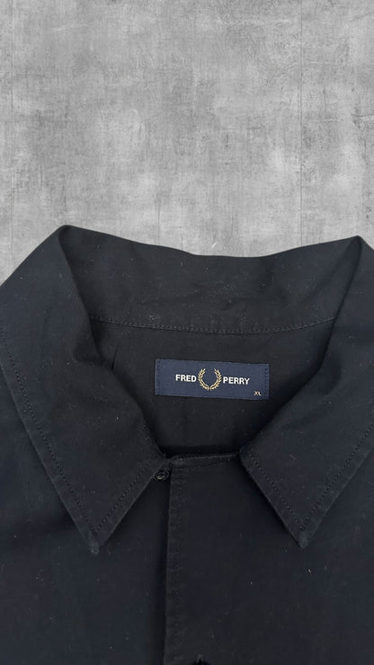 Fred Perry Kurzarmhemd Backprint Schwarz XL