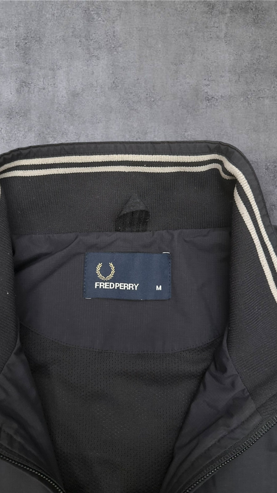 Fred Perry Bomberjacke Regenjacke Schwarz M