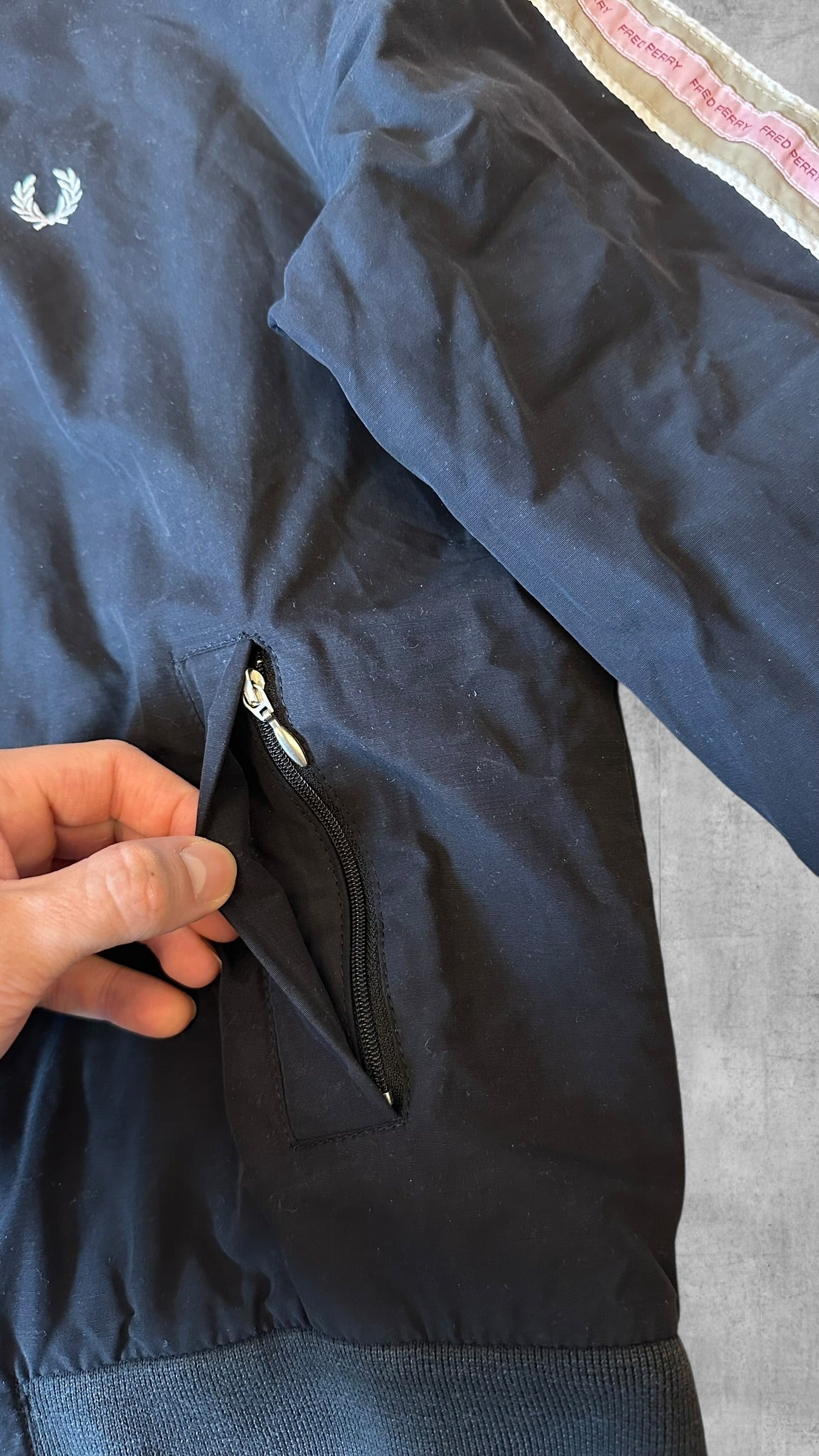 Fred Perry Übergangsjacke Regenjacke Gefüttert Taped Schwarz Frauengröße XL