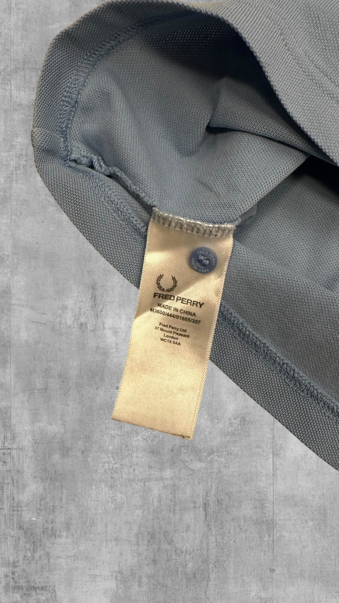 Fred Perry Polo Shirt Hellblau Weinrot L