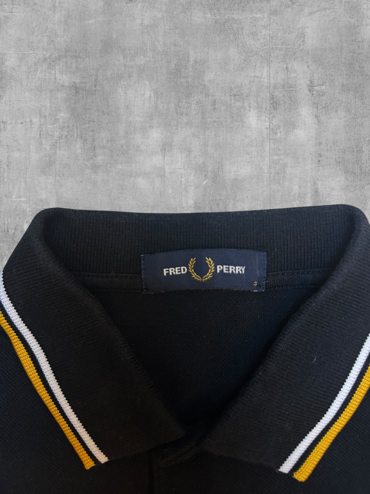Fred Perry Polo Shirt Schwarz Gold S