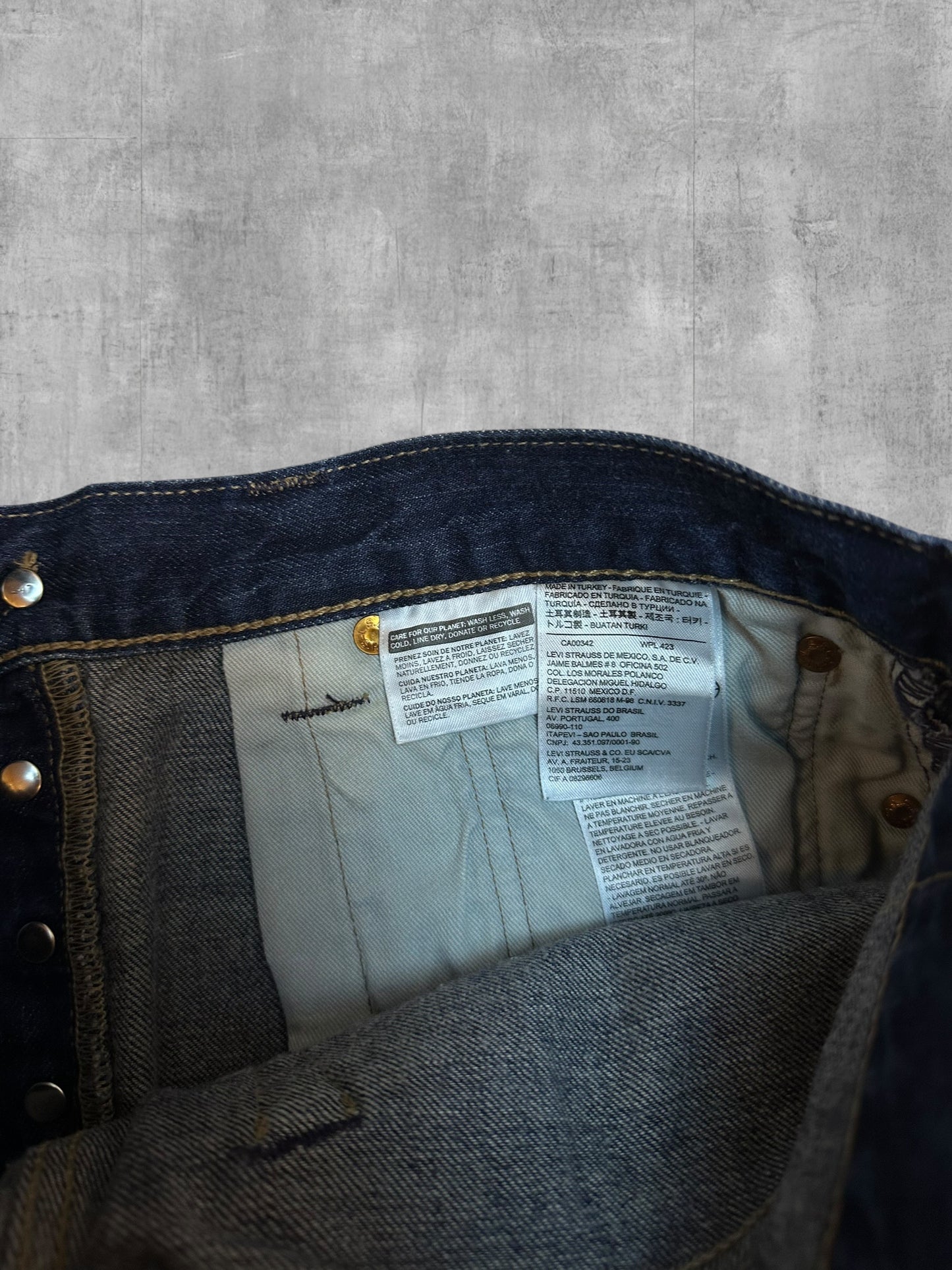 Levi's 501 Jeans Dunkelblau W31 L30 gekürzt