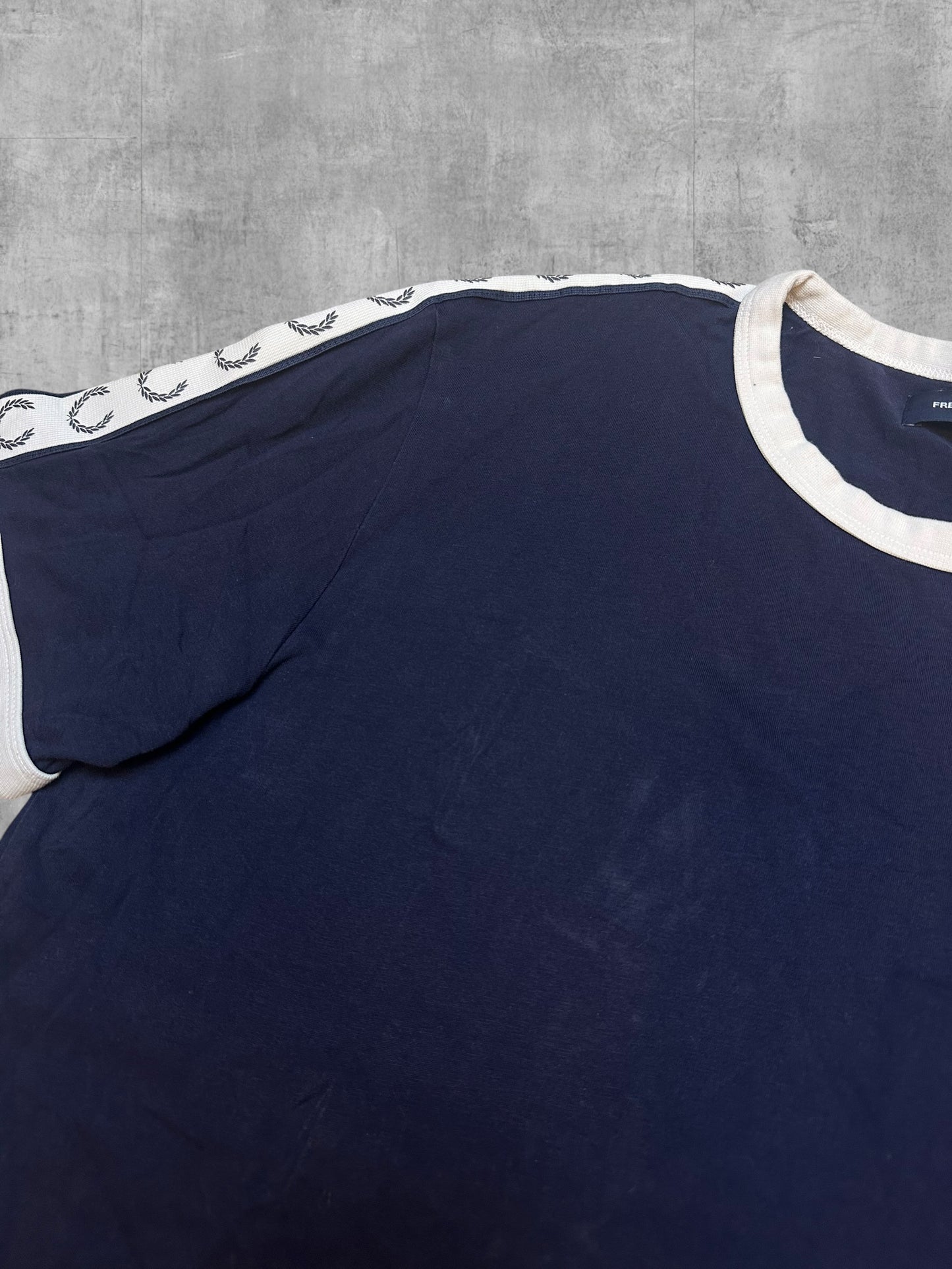Fred Perry T-Shirt Taped Navy Blau Weiß L