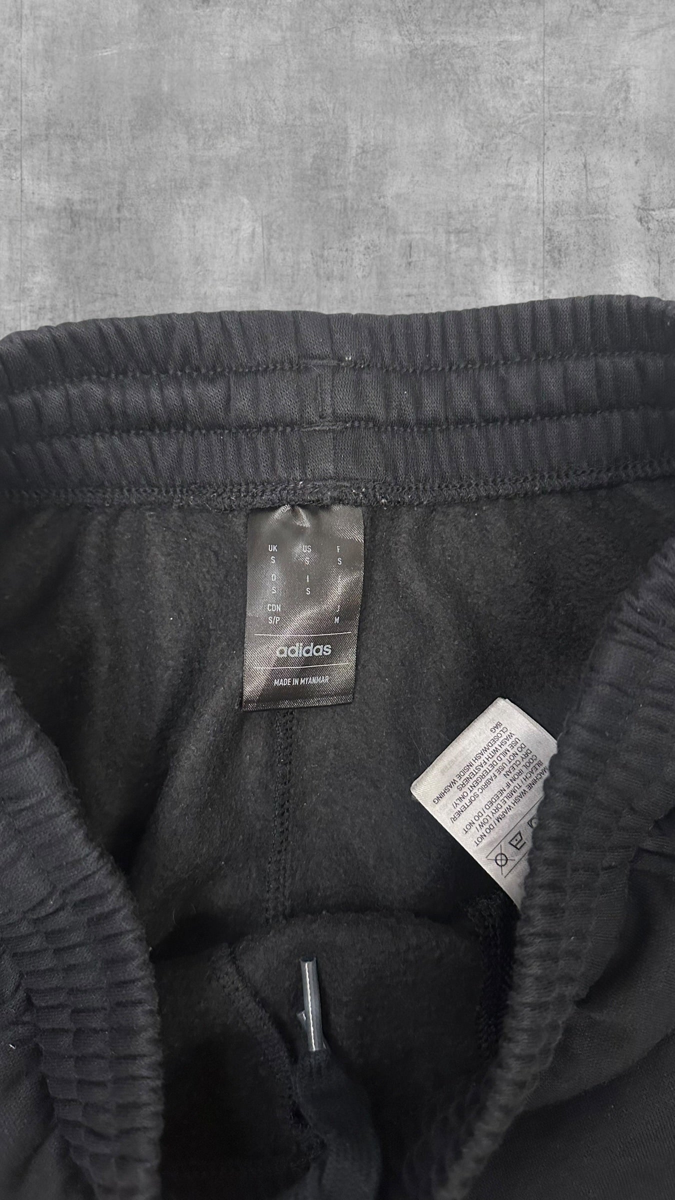 Adidas Trainingshose Jogginghose Schwarz S