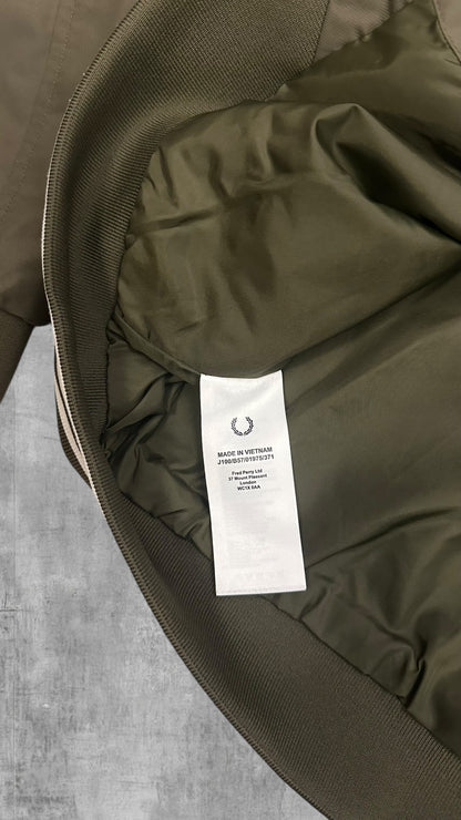 Fred Perry Regenjacke Bomberjacke Khaki L