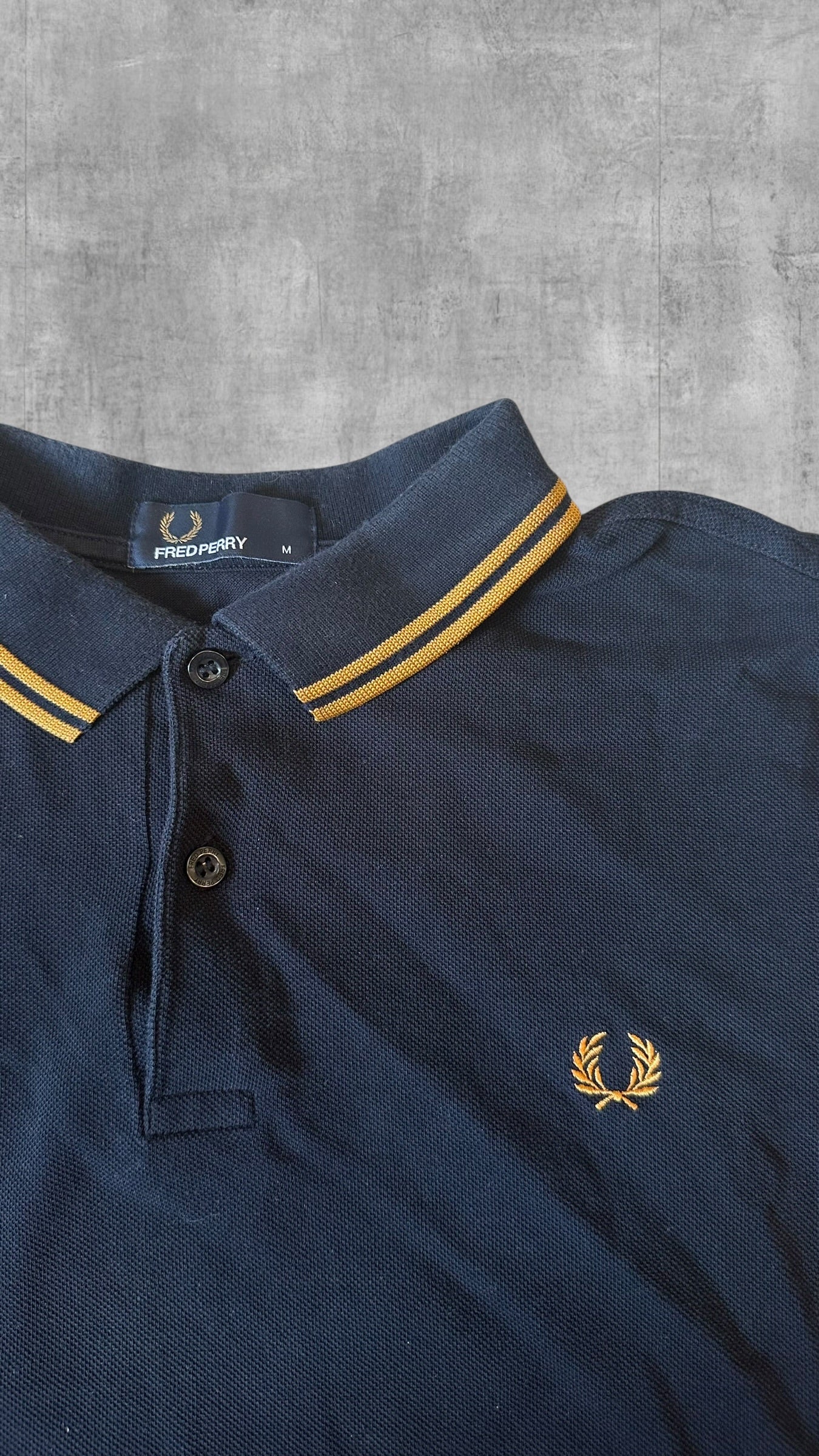 Fred Perry Polo Shirt Schwarz Gold M