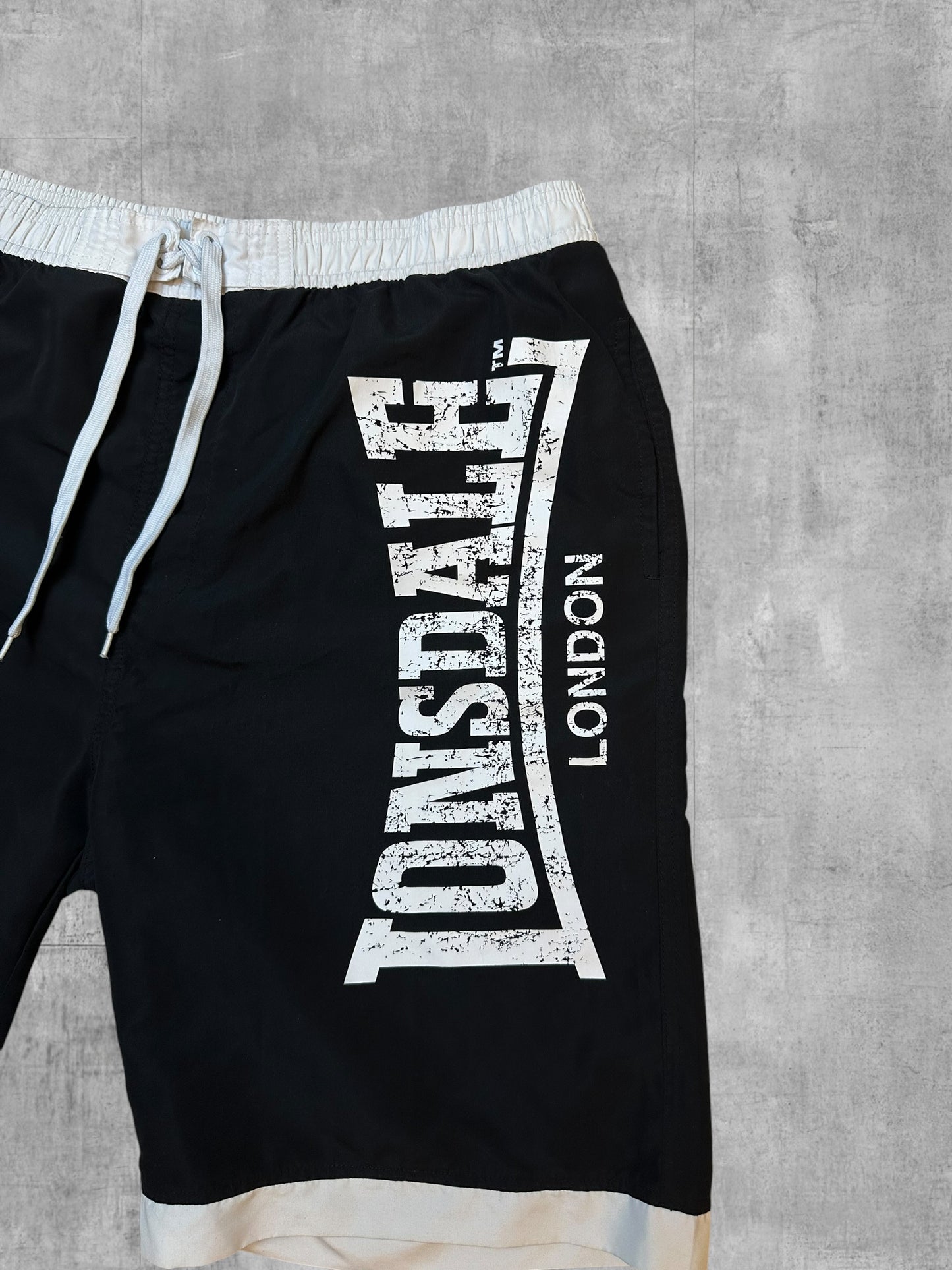 Lonsdale London Shorts Kurze Badehose Schwarz Weiß XL